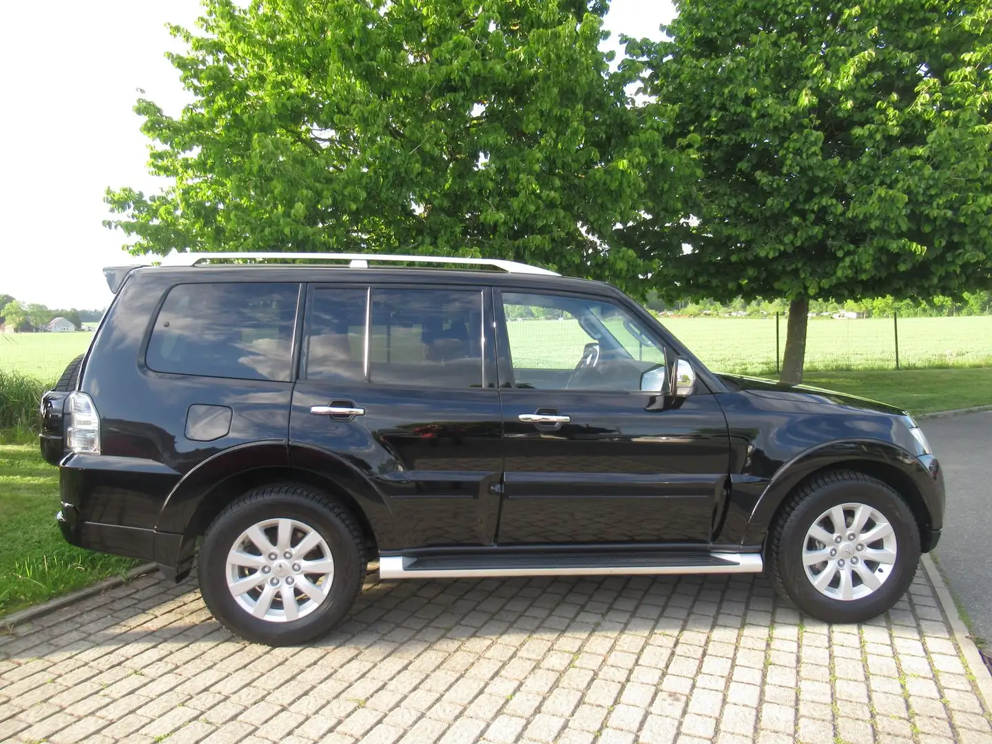 Mitsubishi Pajero Pajero 3.2 DI-D Intense (EURO 5) Noir - 1