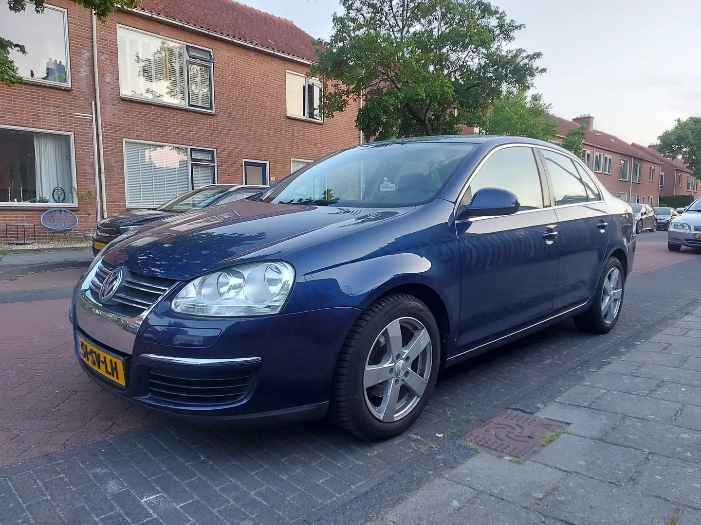 Volkswagen Jetta Jetta 1.6 FSI Comfortline Blauw - 1