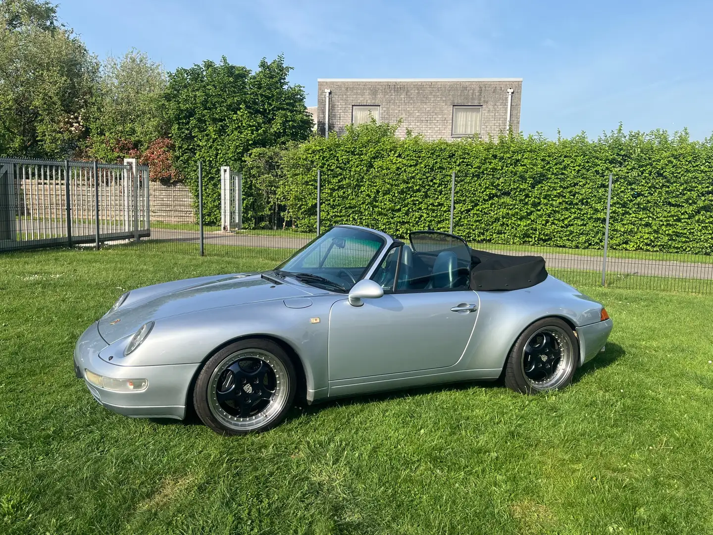 Porsche 993 911 Carrera Cabrio Zilver - 2