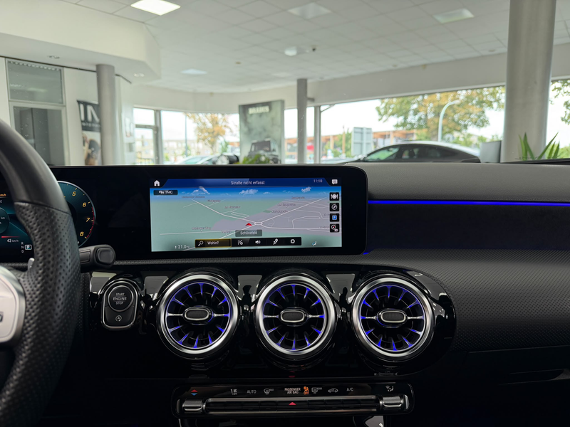Mercedes-Benz A 200 AMG*Hight-Paket*Pano*LED*CAM*MBUX*Ambiente — photo 15