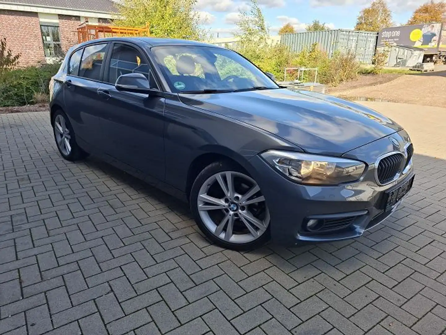 BMW 118 i Advantage M lückenlos Scheckheft,Top Grau - 2