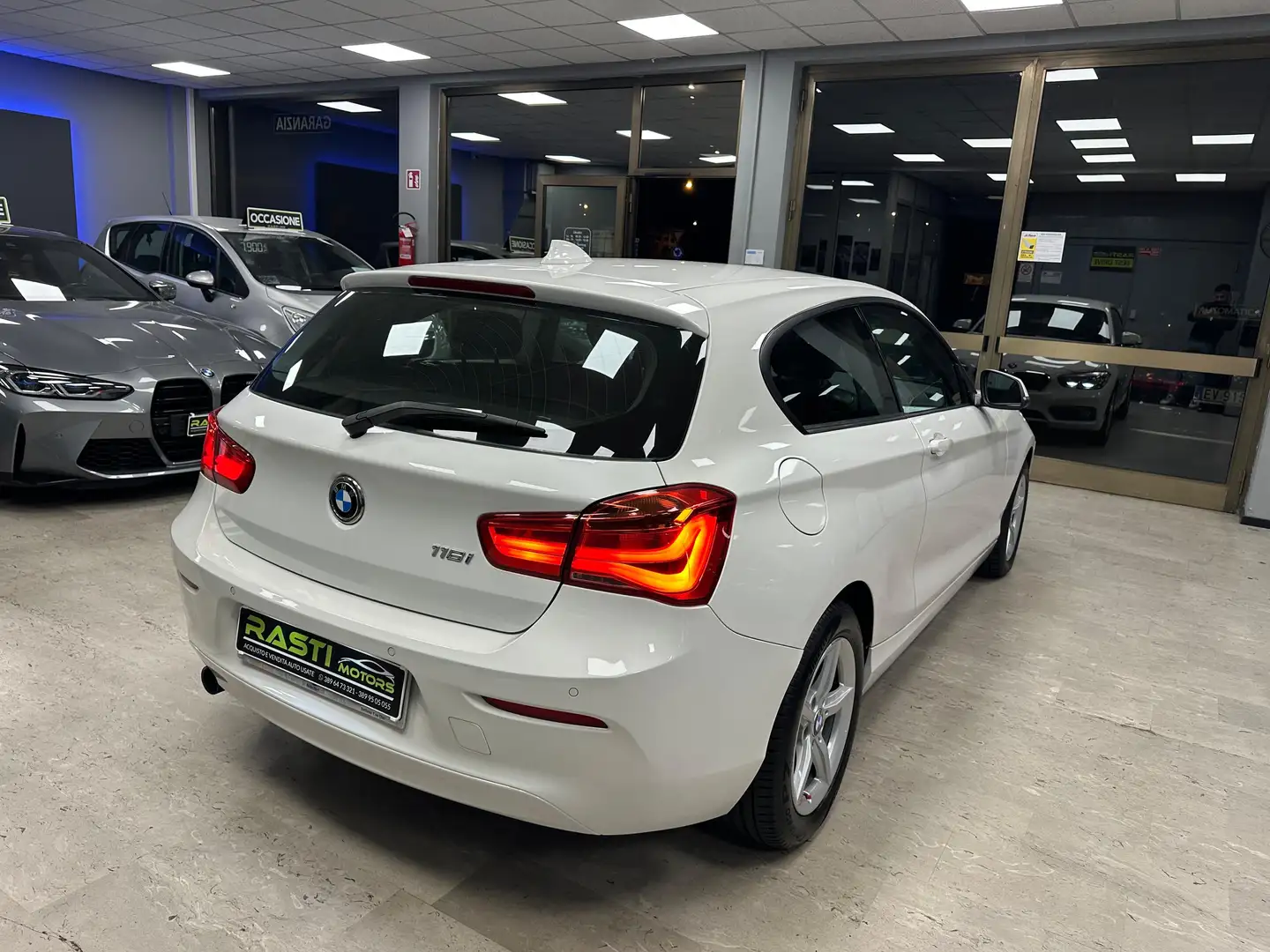 BMW 116 Serie 1 F/20-21 2015 116i Urban 5p Bianco - 2