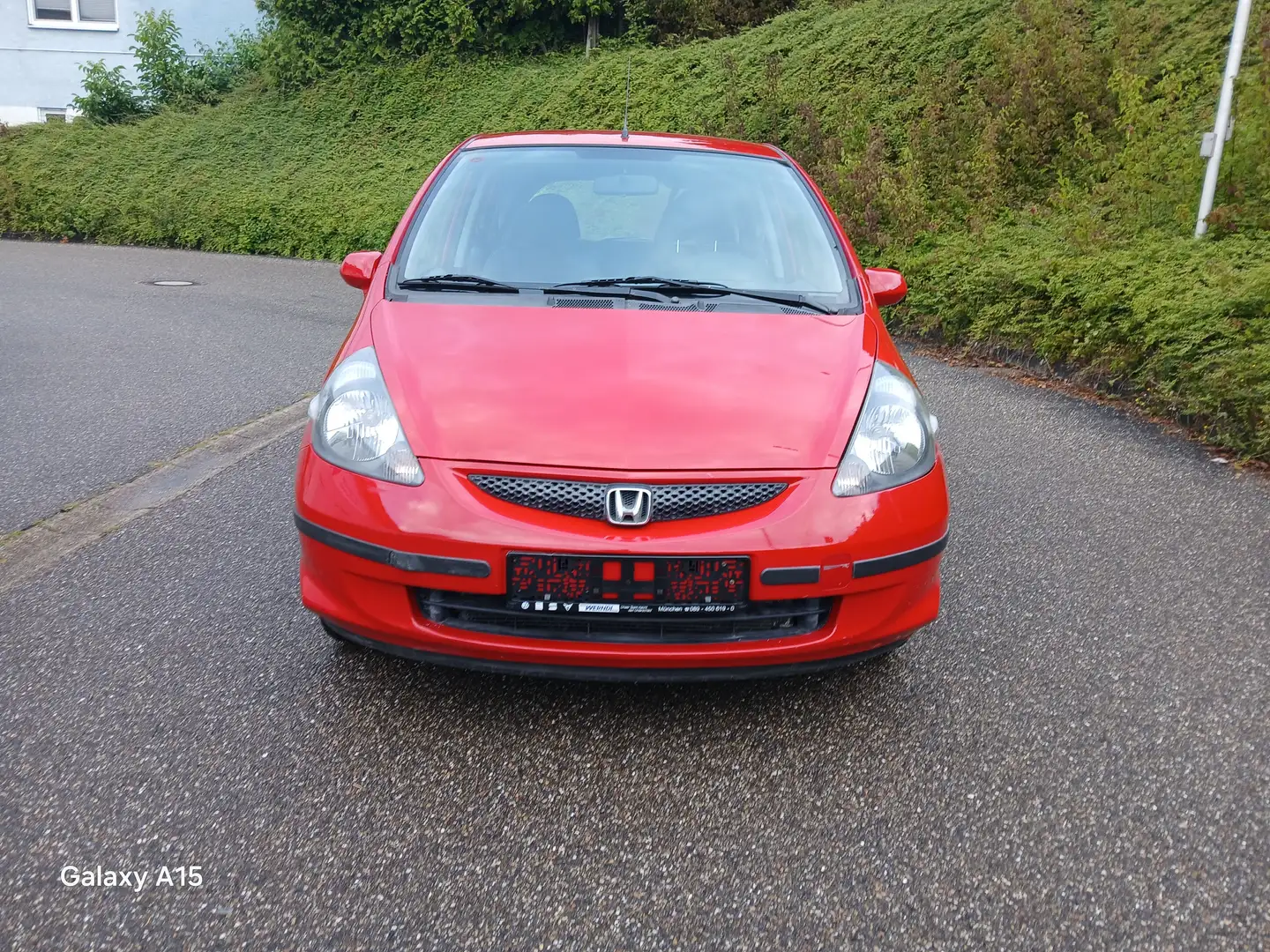 Honda Jazz 1.2Neu TÜV Neu Inspektion Garantie Anhängerkupplug Rojo - 1