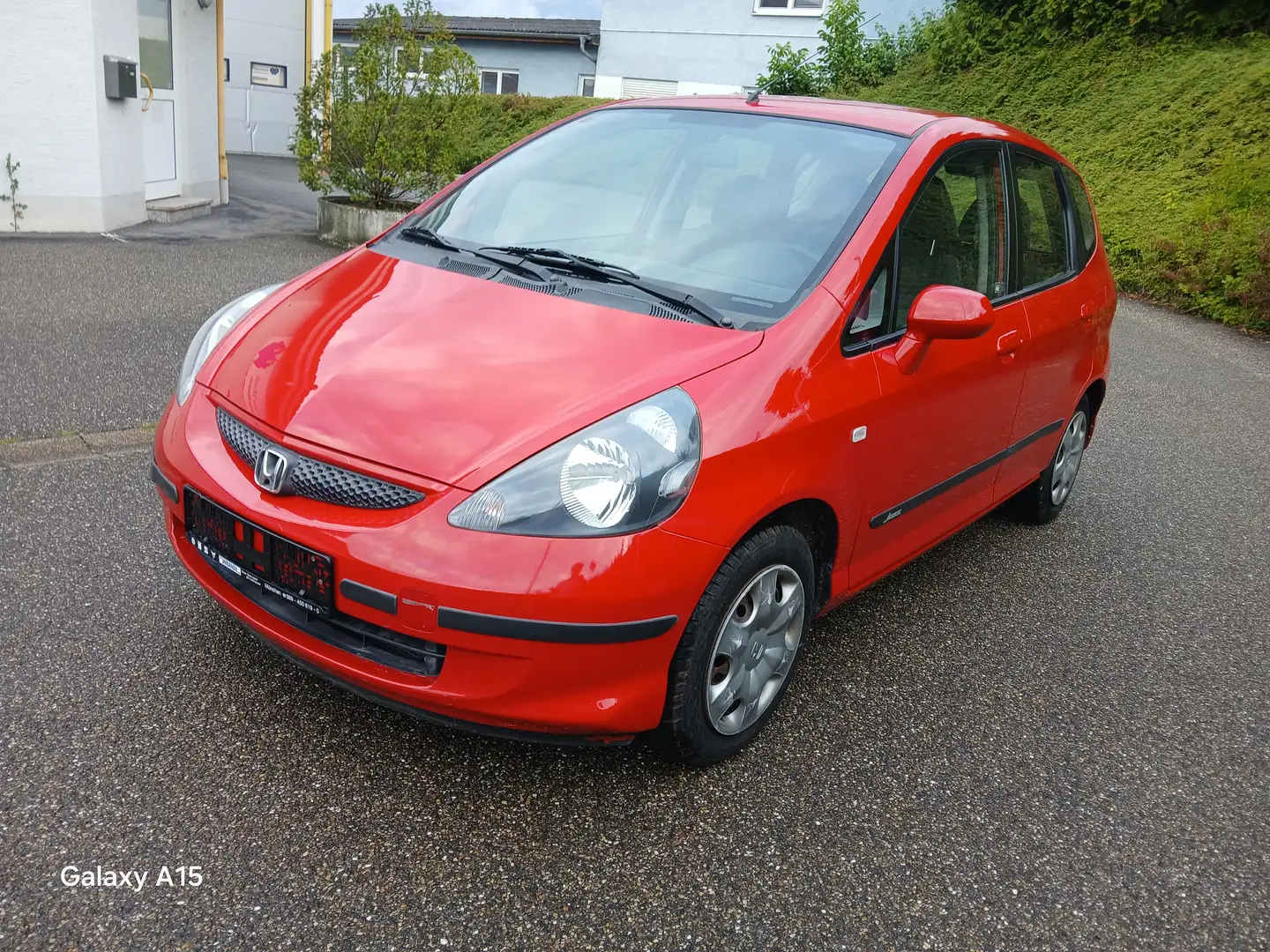 Honda Jazz 1.2Neu TÜV Neu Inspektion Garantie Anhängerkupplug Rojo - 2