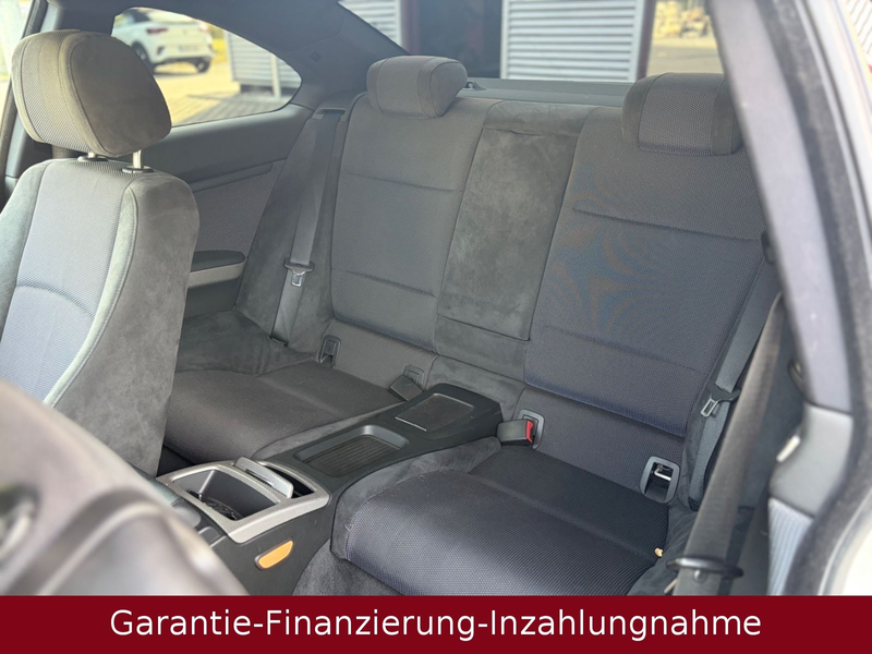 BMW 318 i M-Paket Coupe — photo 10