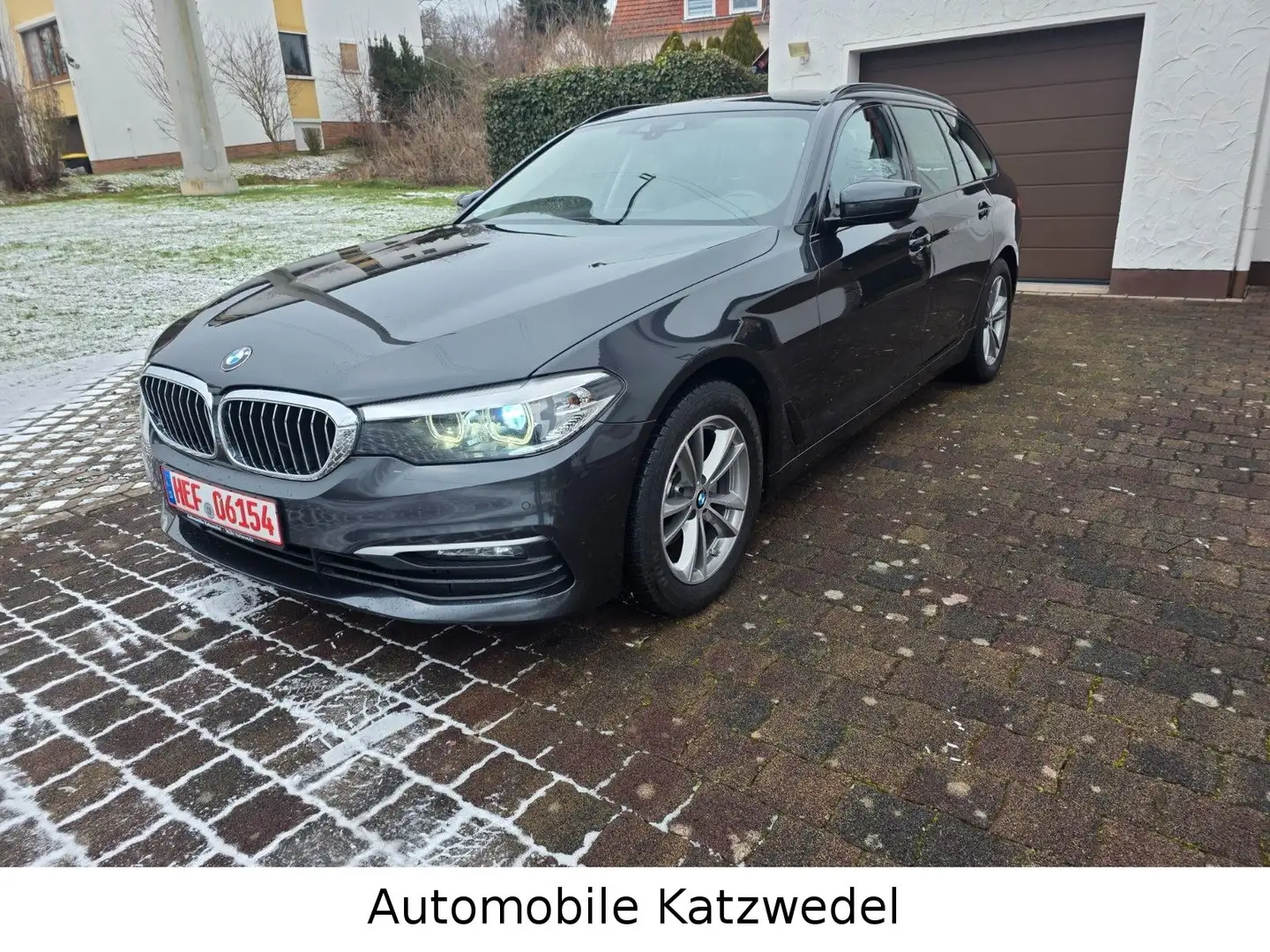 BMW 520 d/xdrive/Touring/AHK/Tüv neu/Garantie Grau - 1