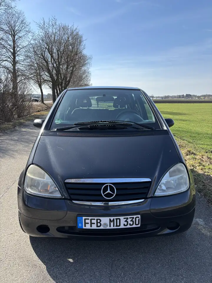 Mercedes-Benz A 140 Classic, foto 2