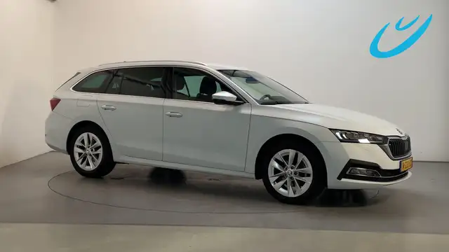 Skoda Octavia Combi 1.0 e-TSI DSG Business Edition Plus Camera N