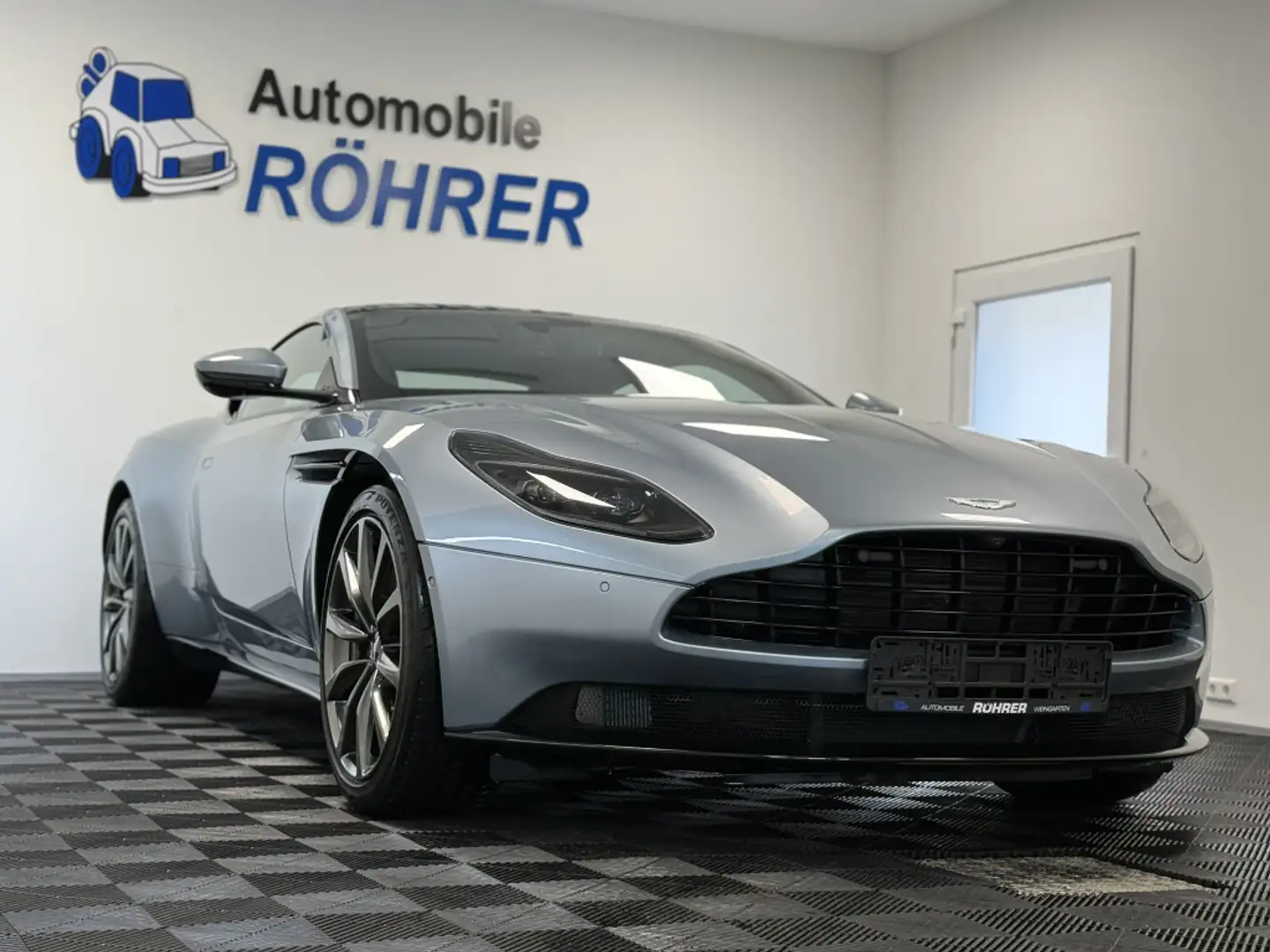 Aston Martin DB11 4.0 V8 Skyfall-Silver 1.Hand unfallfrei Argent - 2