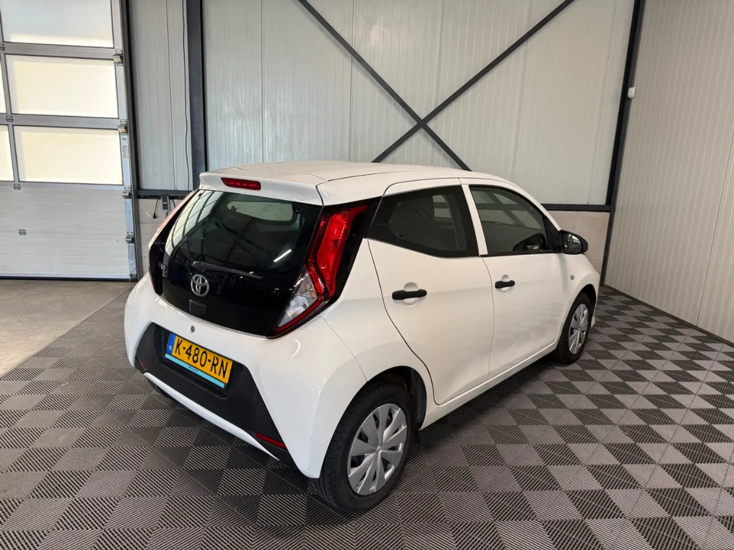 Toyota Aygo 1.0 VVT-i | -X- 5-Drs Weiß - 2