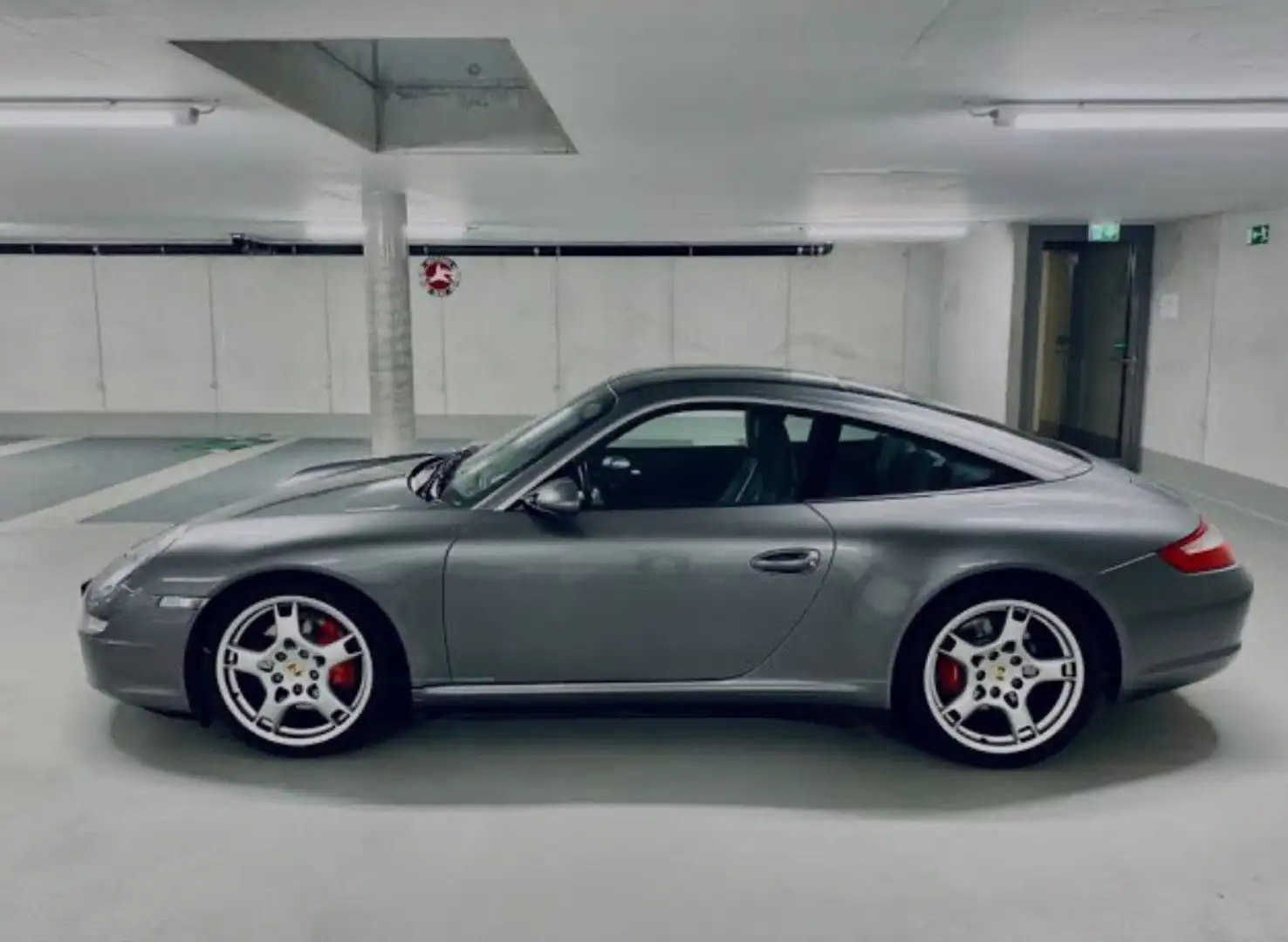 Porsche 997 911 Carrera Coupé Šedá - 1