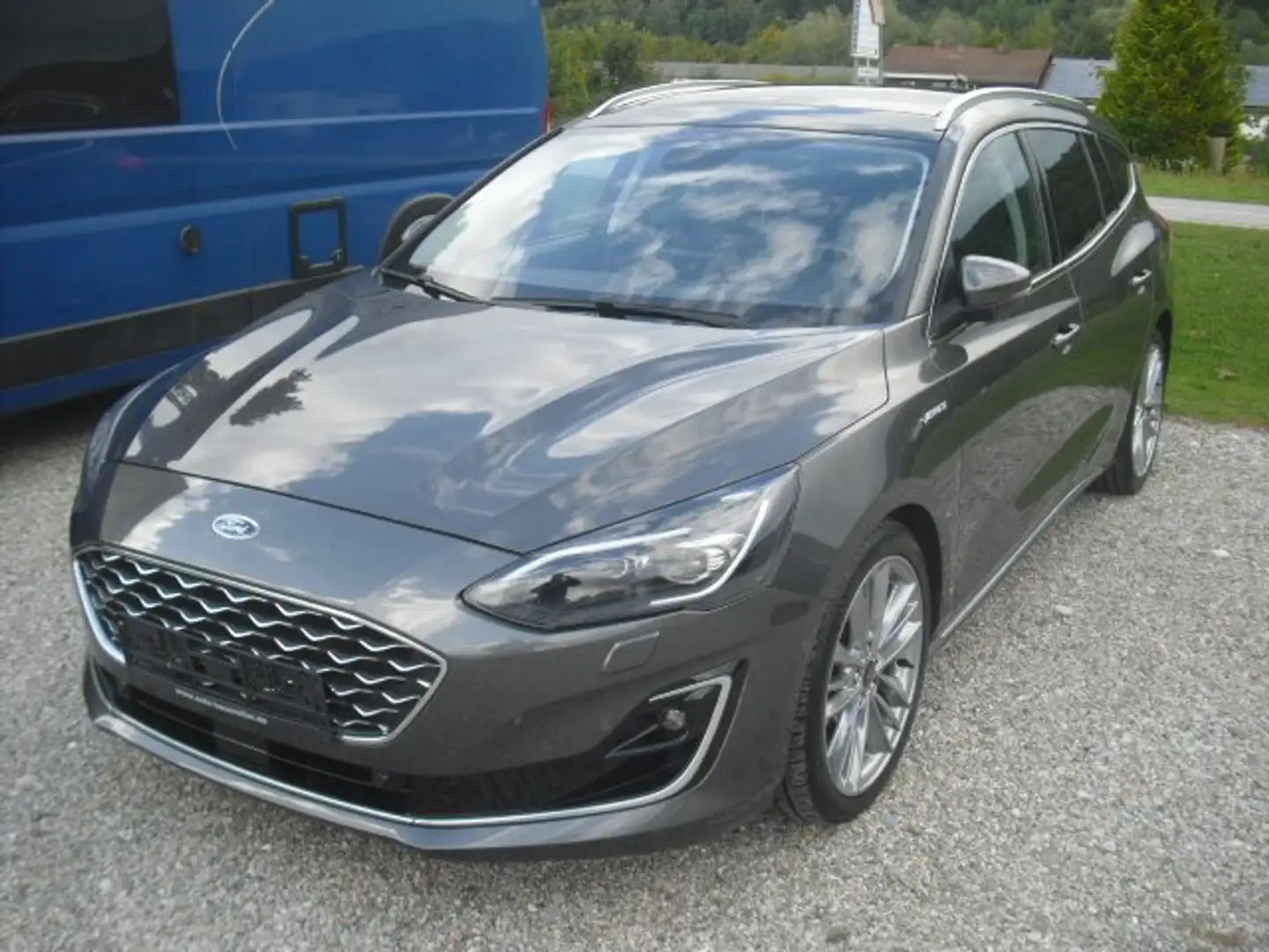 Ford Focus Vignale Grau - 1