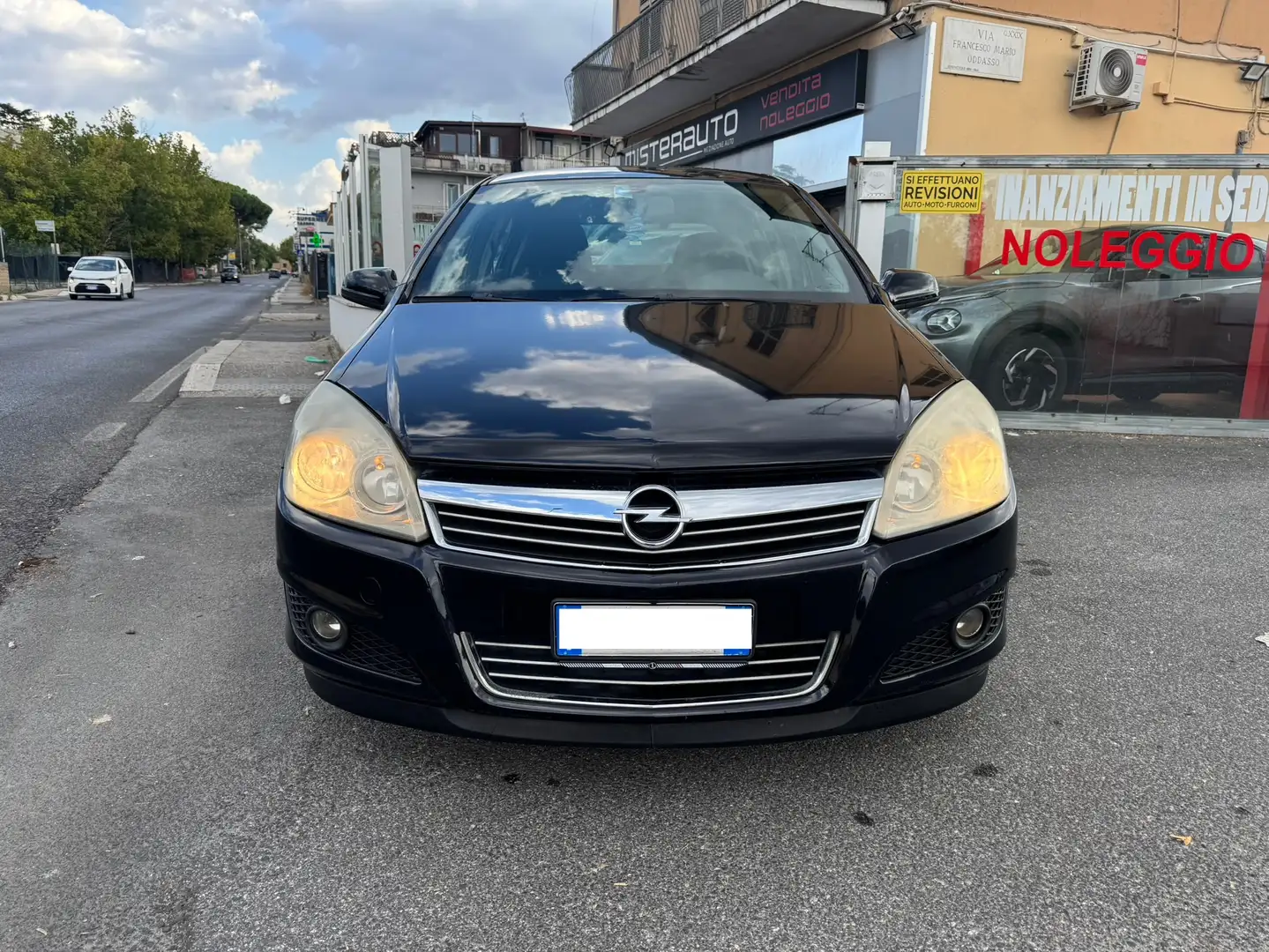 Opel Astra Astra III 2004 5p 1.7 cdti Cosmo 110cv Zwart - 2