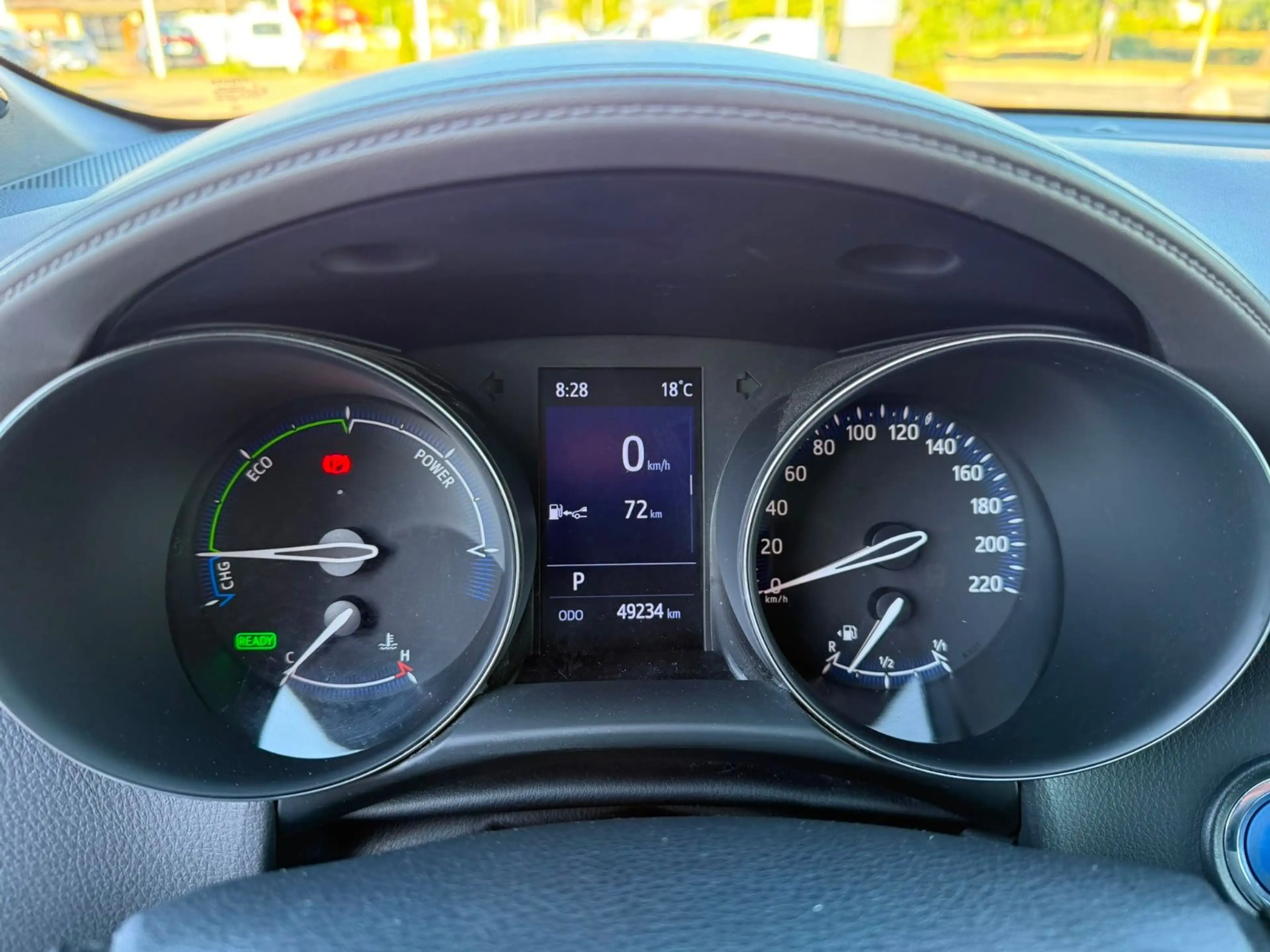 Toyota C-HR Hybrid Orange Edition **JBL** — photo 13