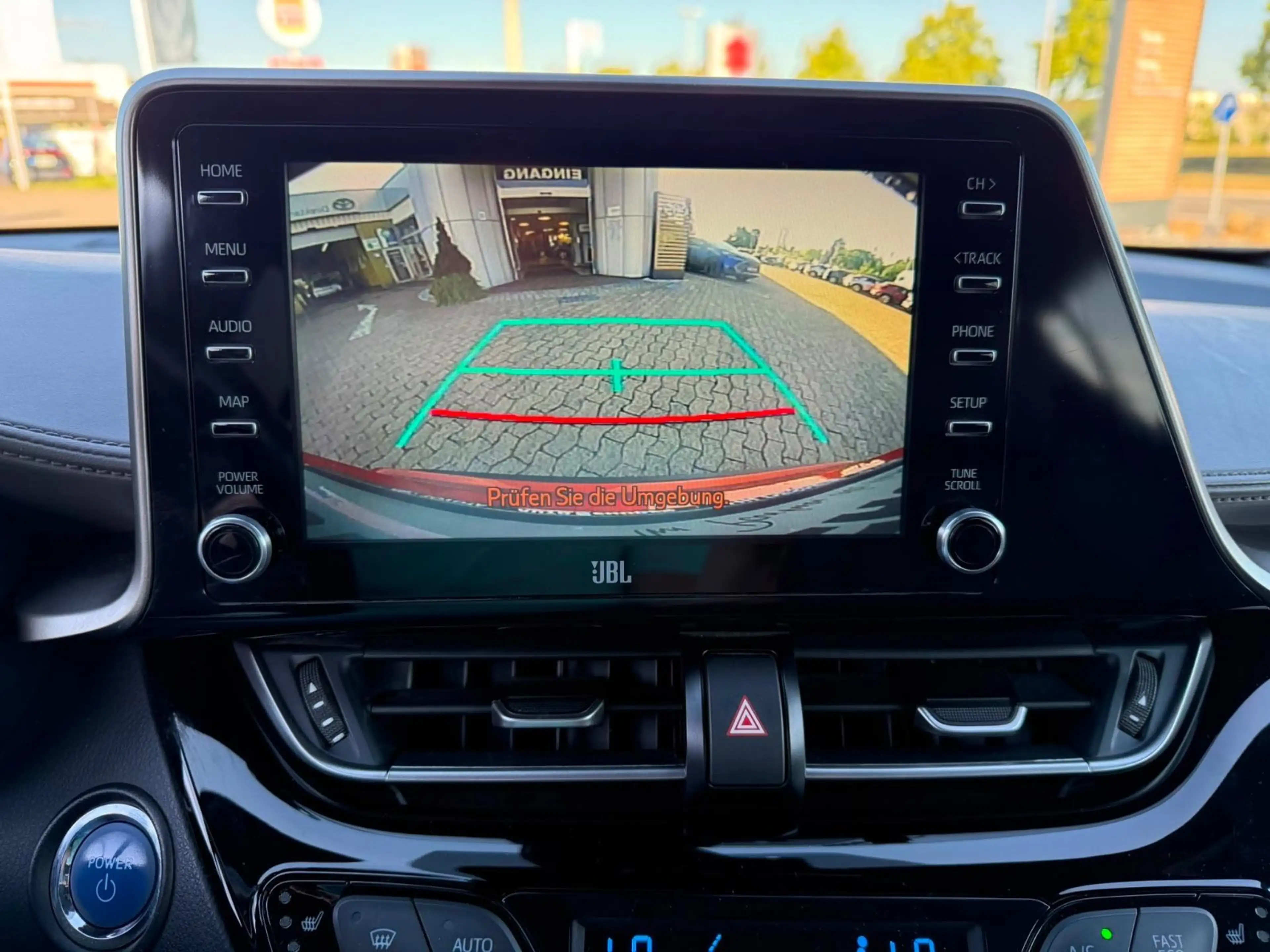 Toyota C-HR Hybrid Orange Edition **JBL** — photo 12