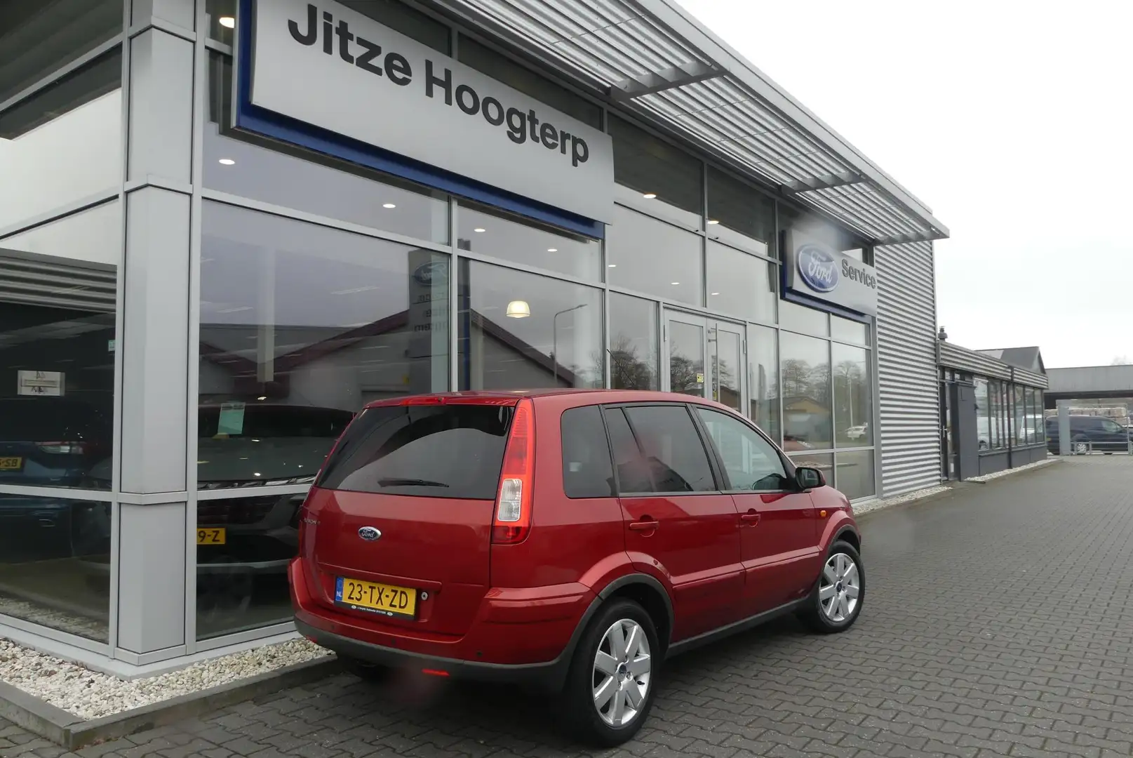 Ford Fusion 1.6-16V Futura D.RIEM VERVANGEN 9-2025, VOORRUITVE Rojo - 2