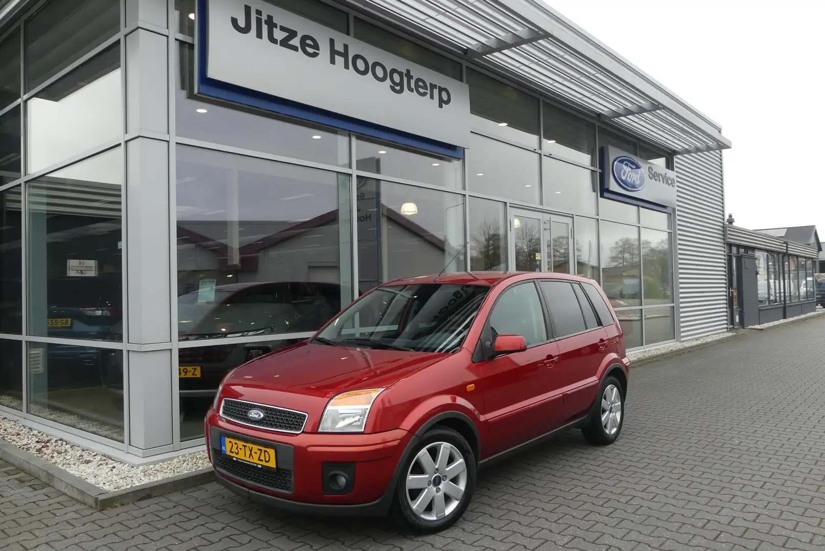 Ford Fusion 1.6-16V Futura D.RIEM VERVANGEN 9-2025, VOORRUITVE Rojo - 1