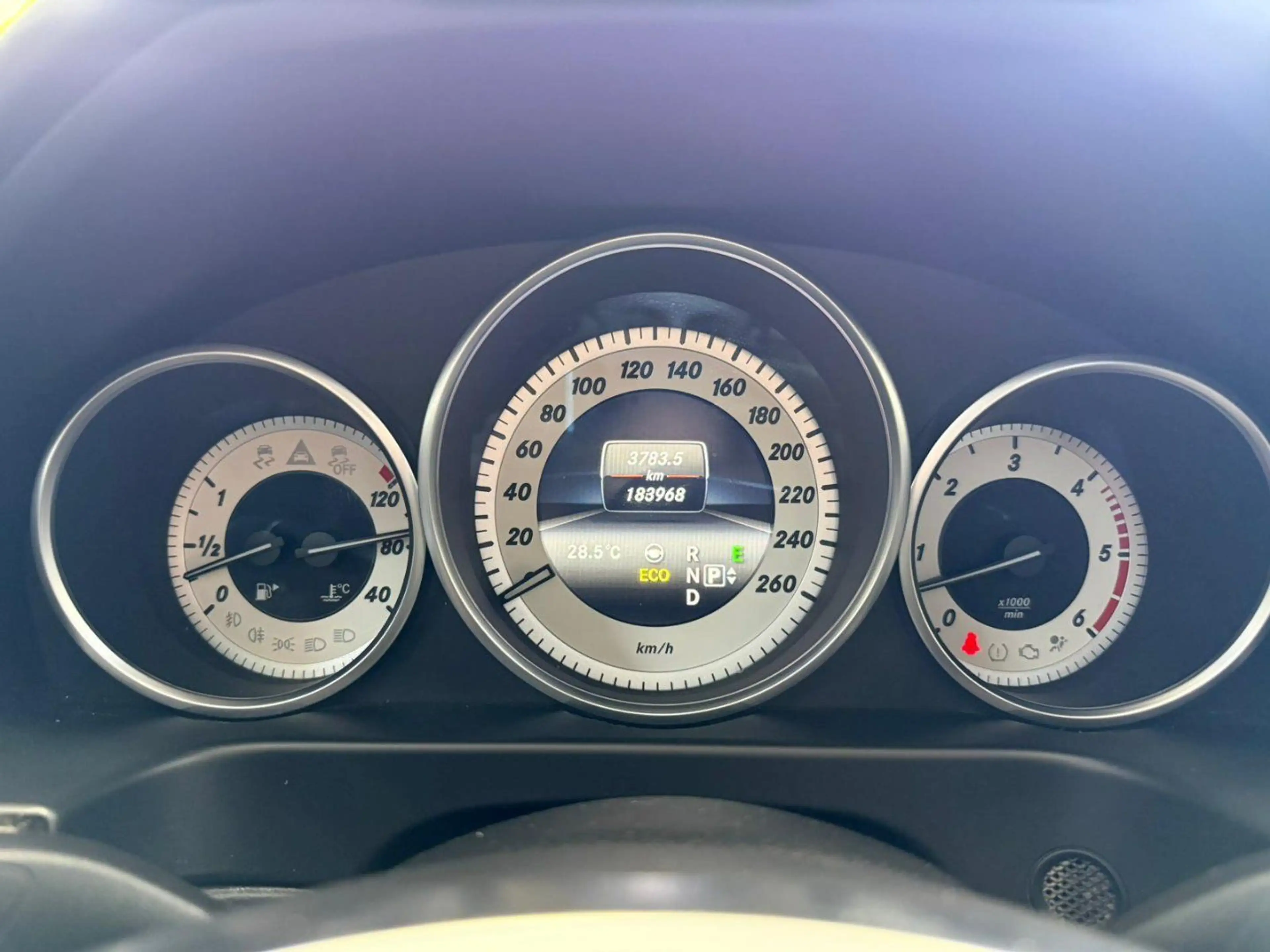 Mercedes-Benz E 350 BlueTEC 4Matic Avantgarde — photo 14