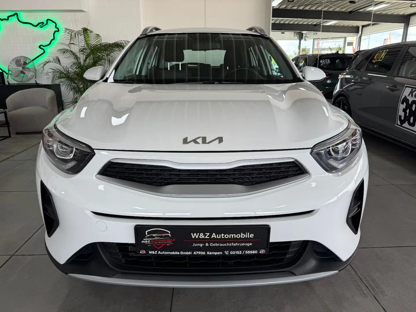 Kia Stonic 1.0 T-GDI +CarPlay+Kamera+SHZ+PDC+ Weiß - 2