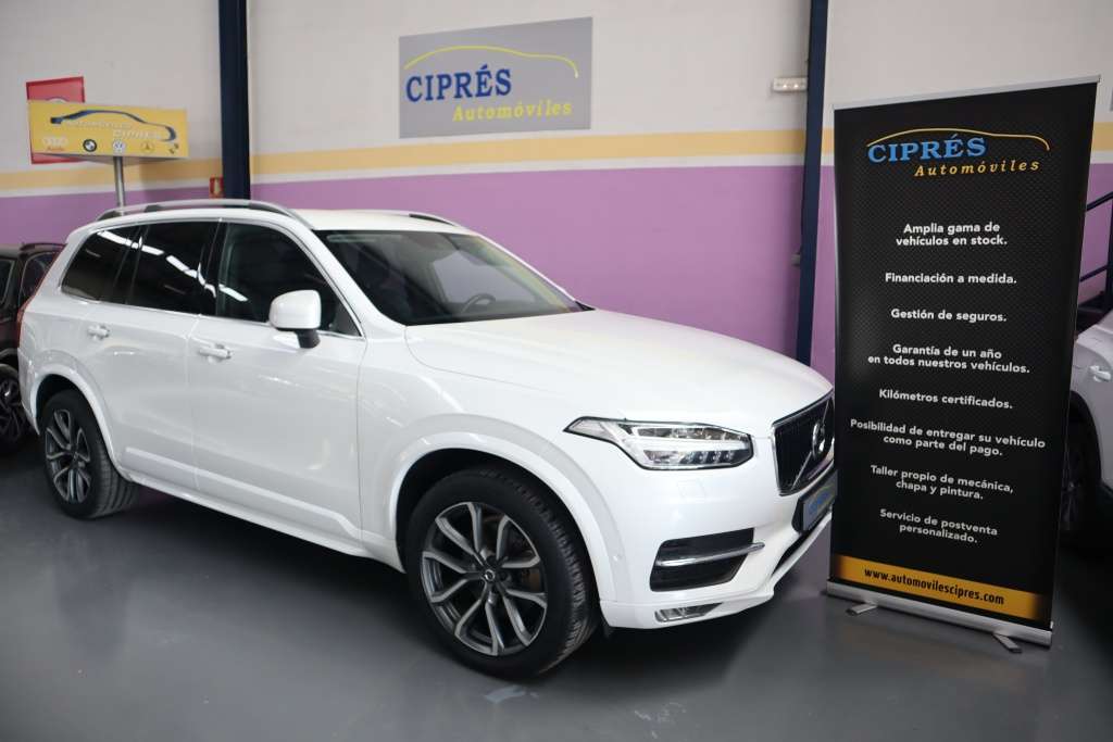 Volvo XC90 D5 Momentum AWD 225 Aut. - foto 1