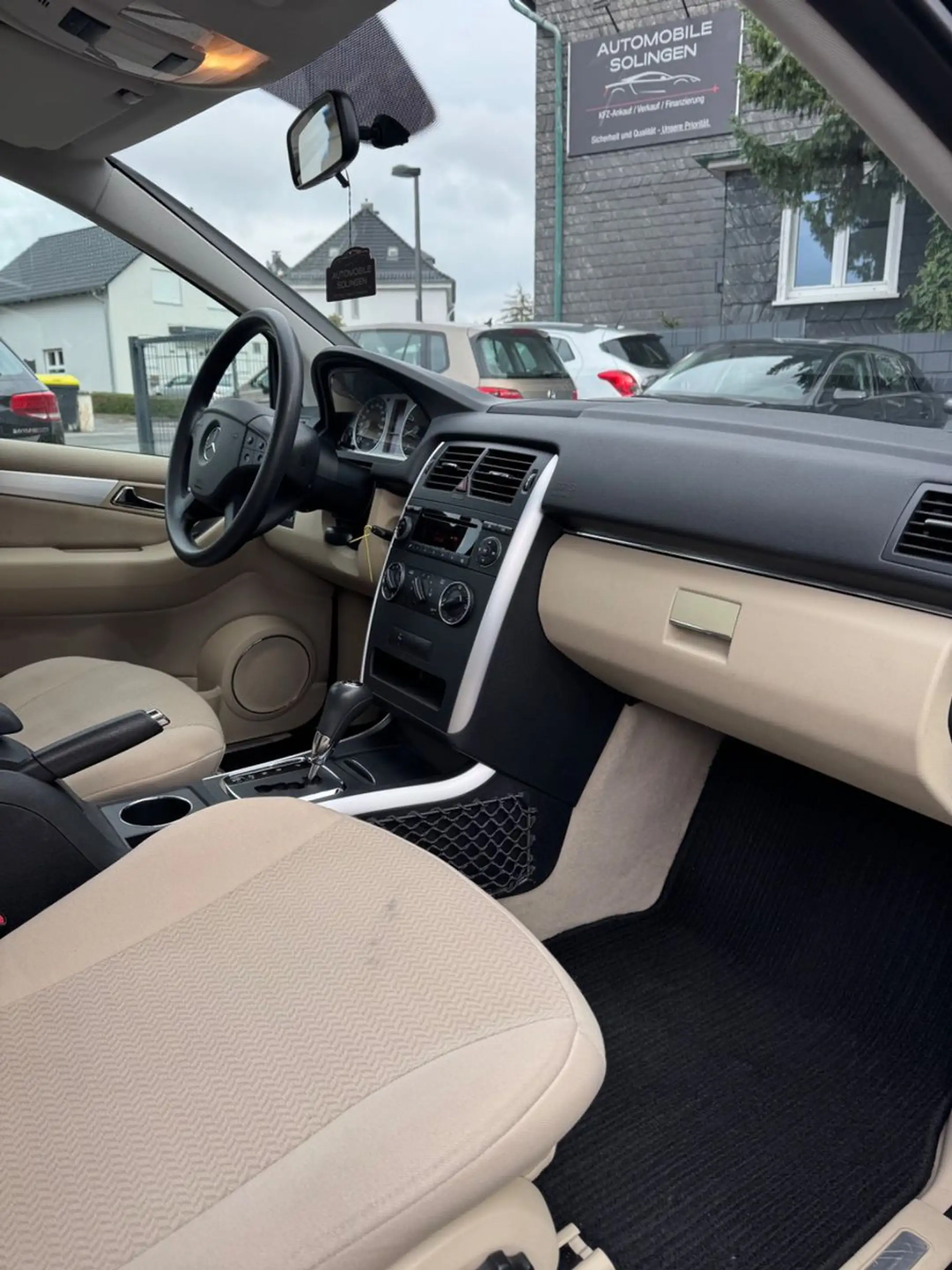 Mercedes-Benz B 200 Automatik PDC+KLIMA+WKR+ZV+EFH+BT+ — photo 13