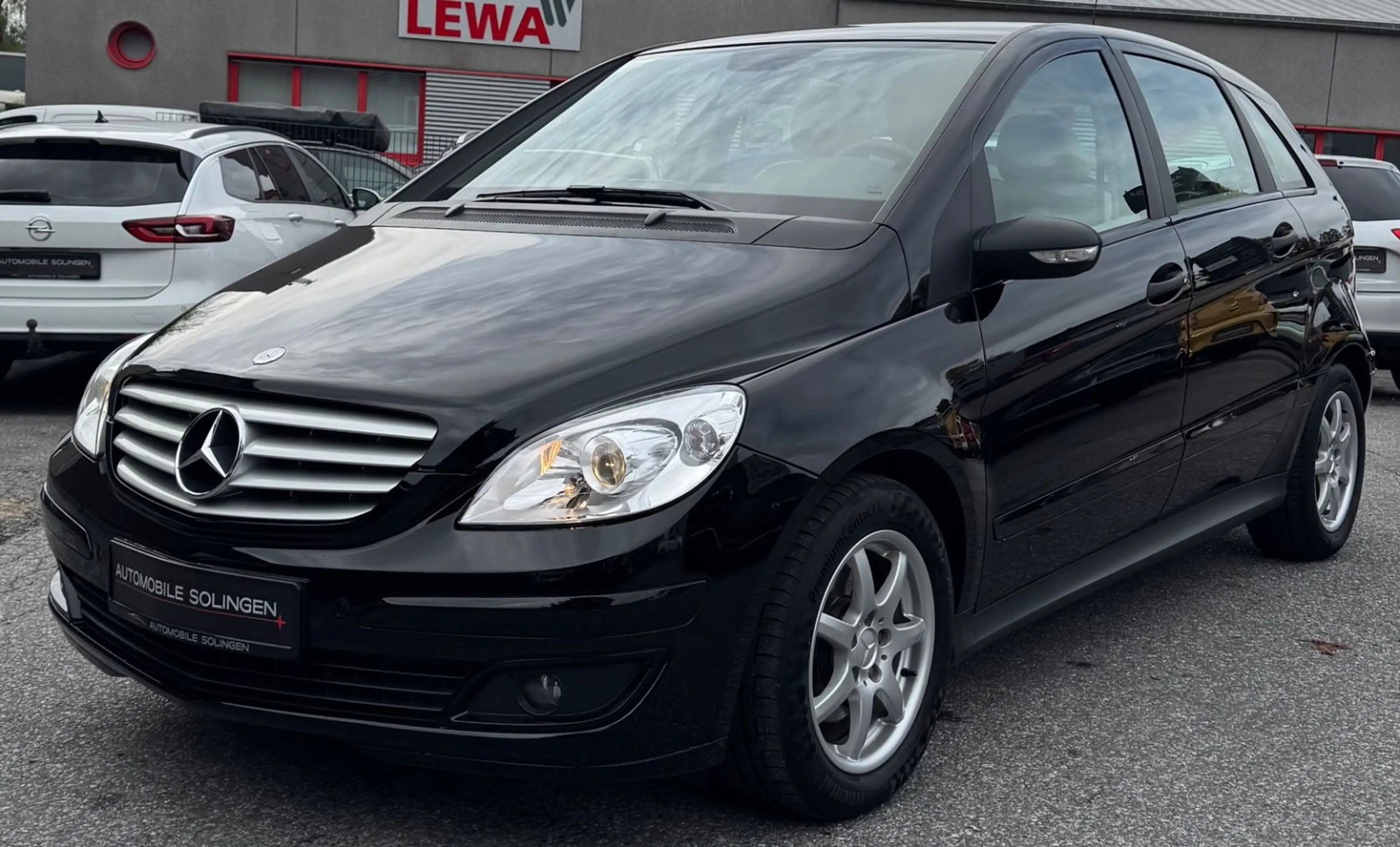Mercedes-Benz B 200 Automatik PDC+KLIMA+WKR+ZV+EFH+BT+