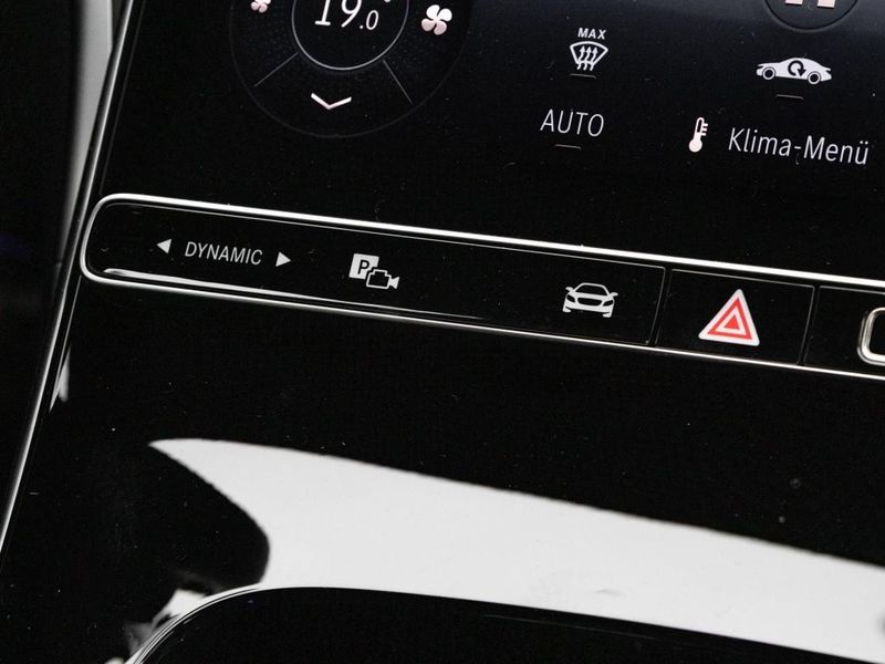 Mercedes-Benz C 200 AMG/LED/Pano/Burm3D/360/Memo/Totw/Night/19 — photo 14