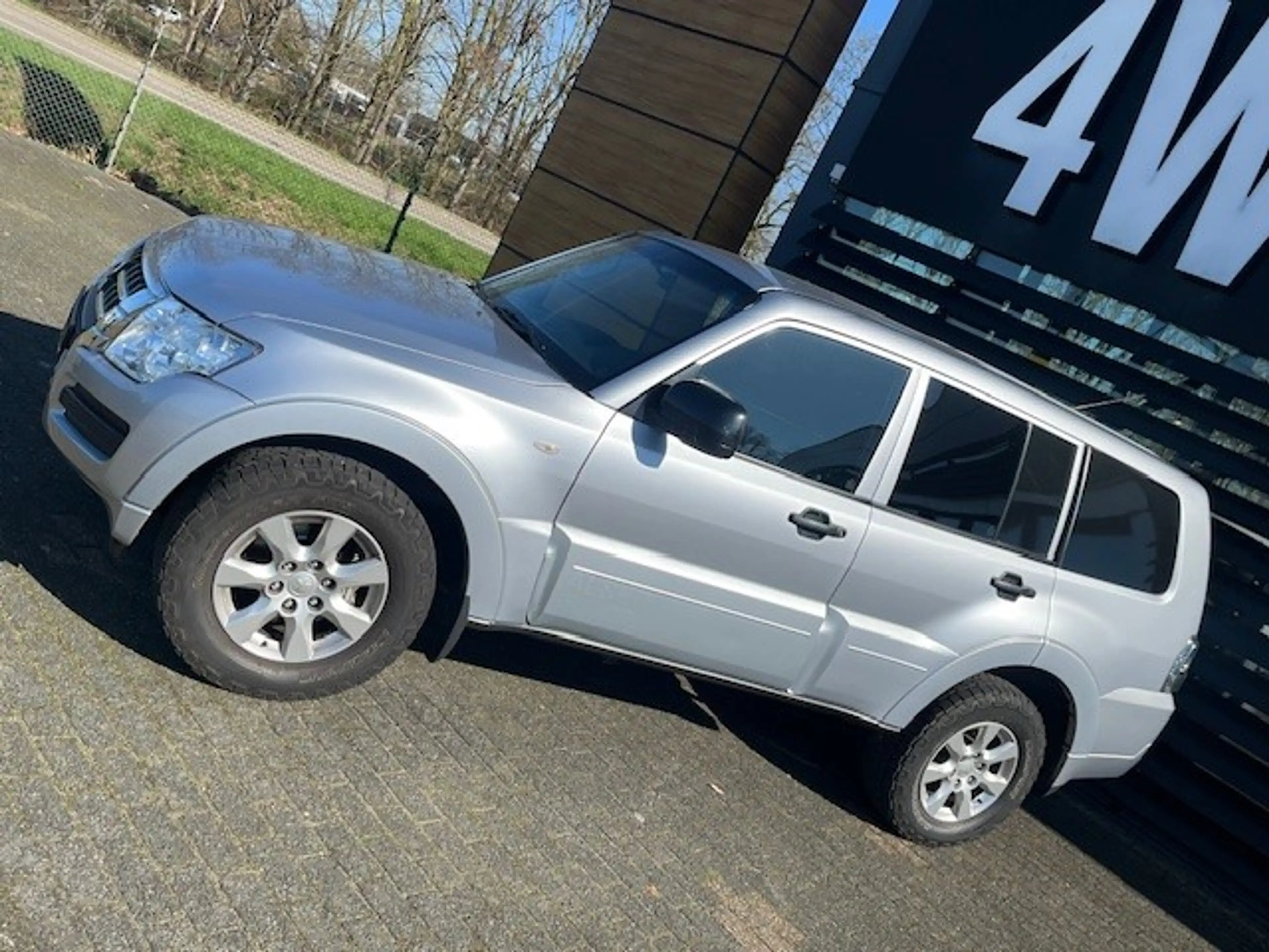 Mitsubishi Pajero 3.2 DI-D AUT 4WD EURO 6 LWB VAN CLIMA NAP 137774 K — photo 4