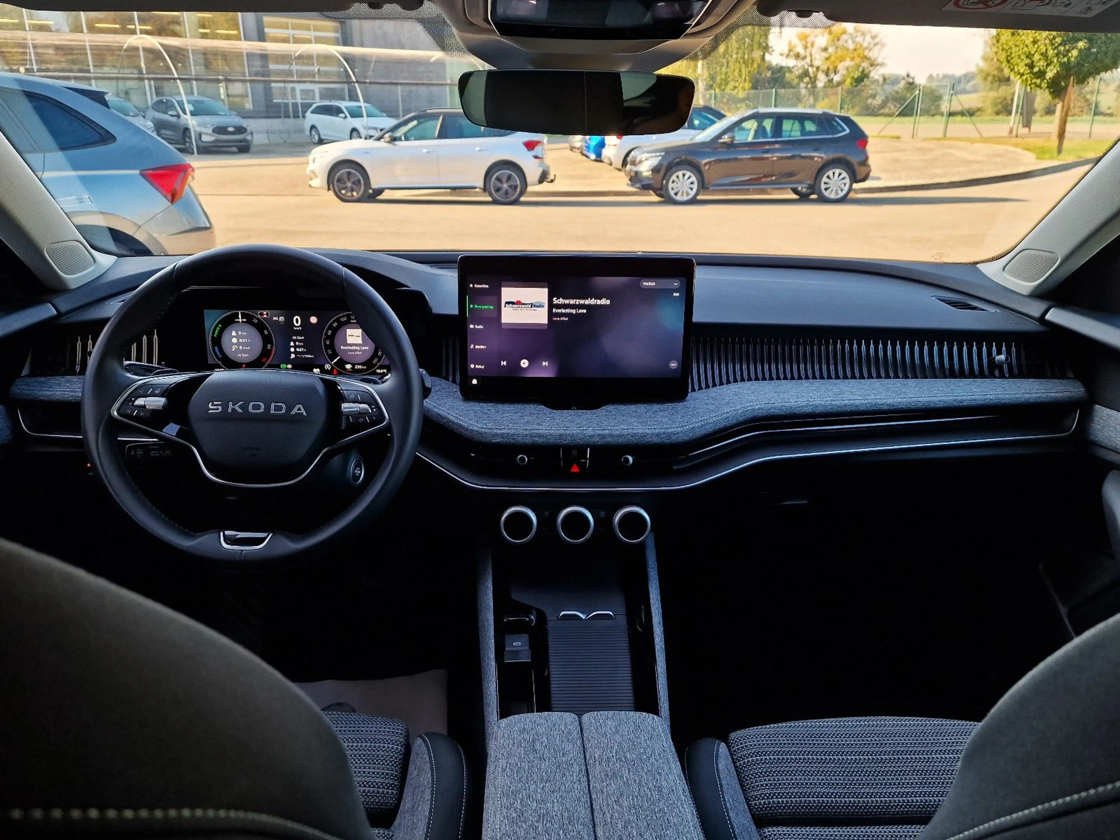 Skoda Superb Kombi iV 204PS Selection 5J-GAR AHK ACC K — photo 11