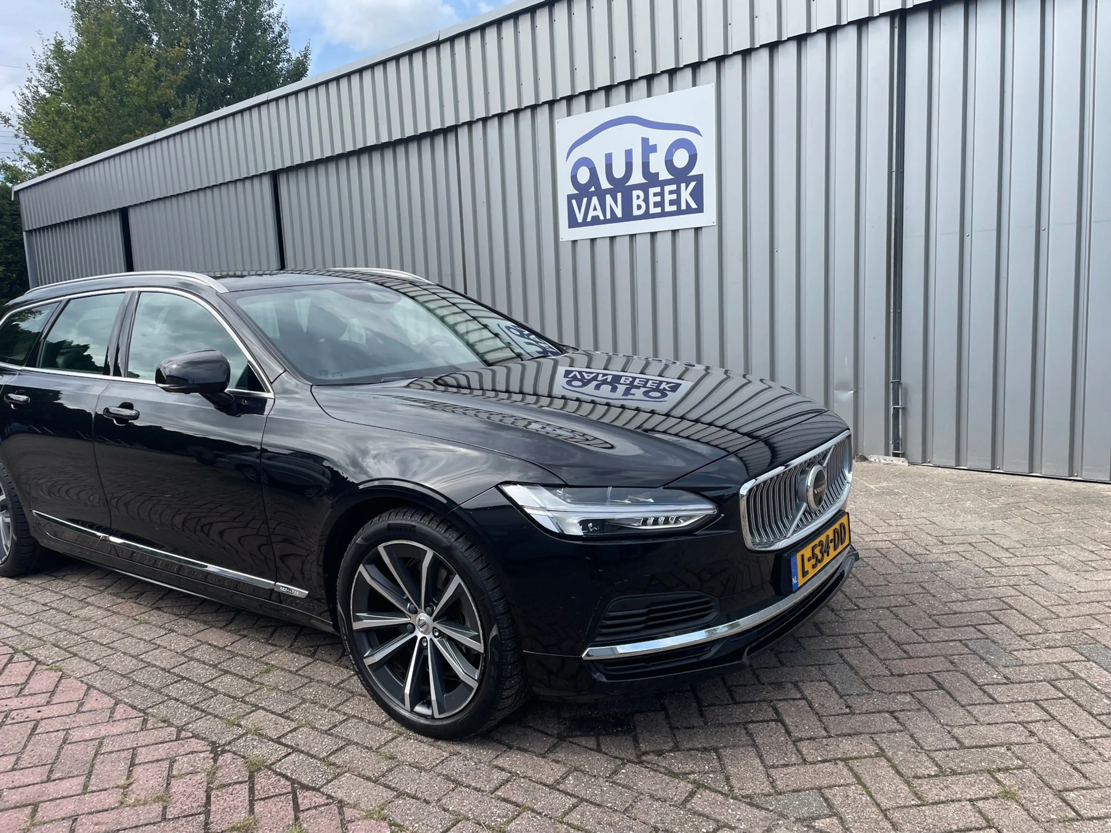 Volvo V90 2.0 T6 AWD Business Pro — photo 2