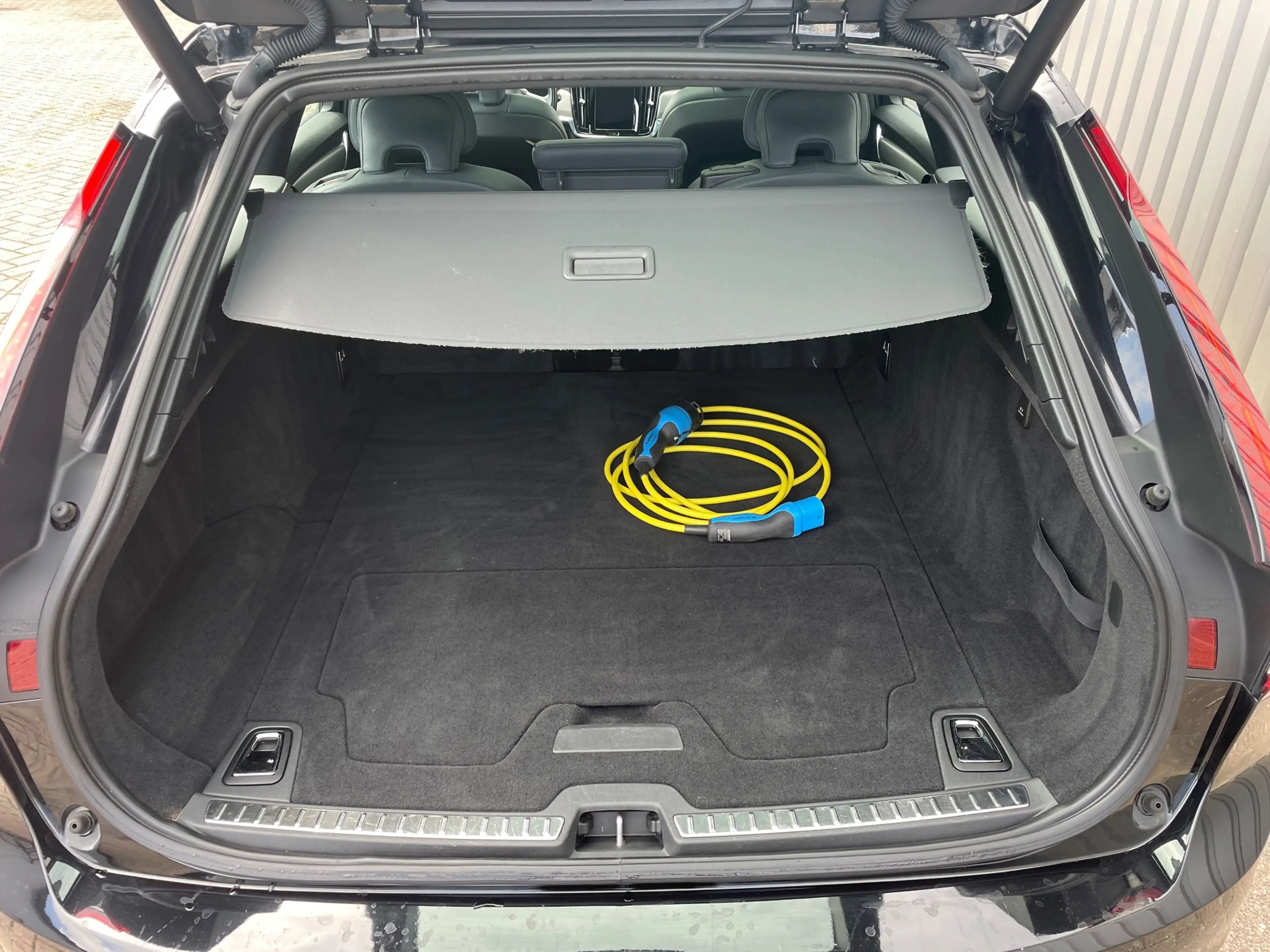 Volvo V90 2.0 T6 AWD Business Pro — photo 10