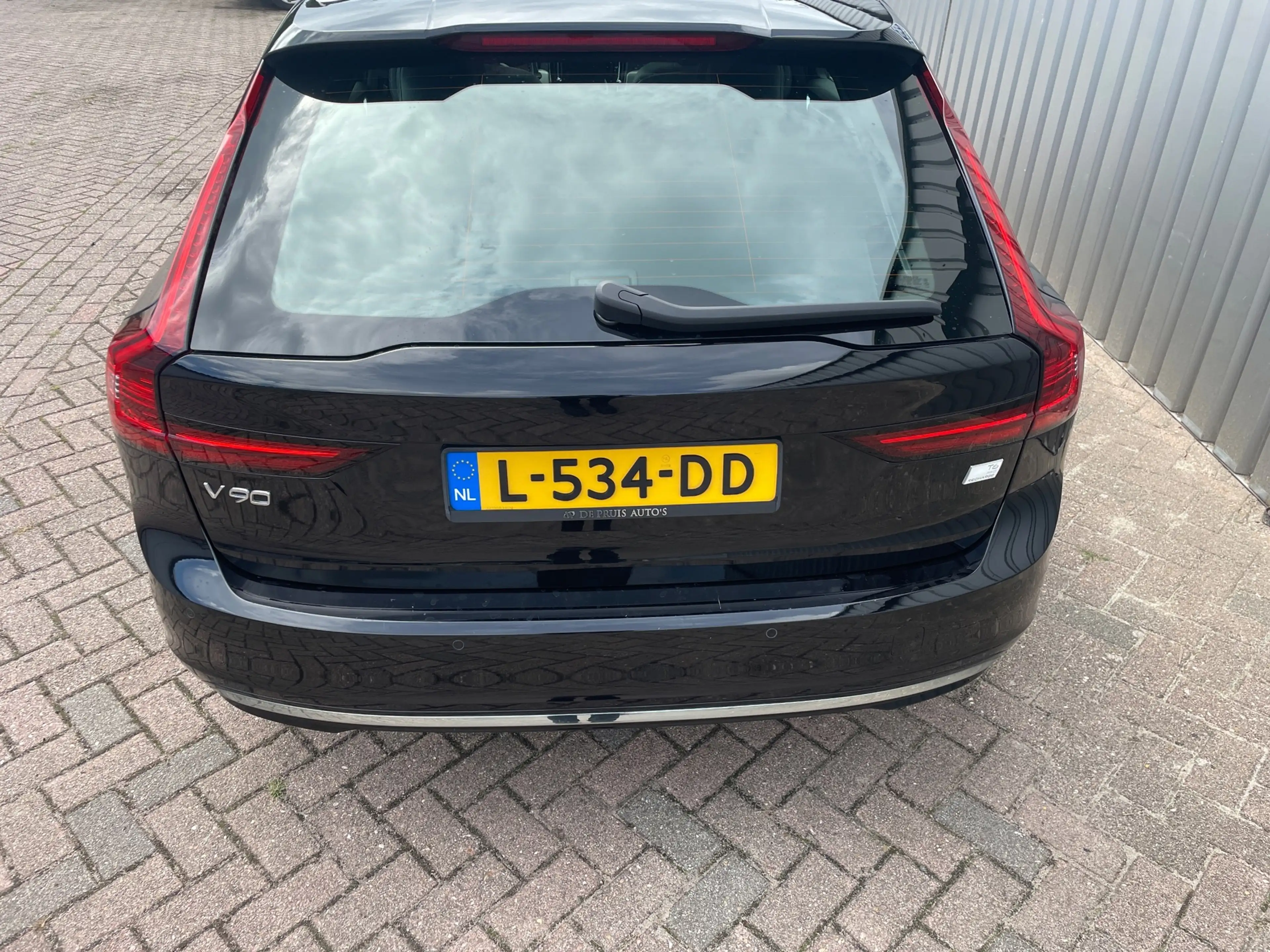 Volvo V90 2.0 T6 AWD Business Pro — photo 9