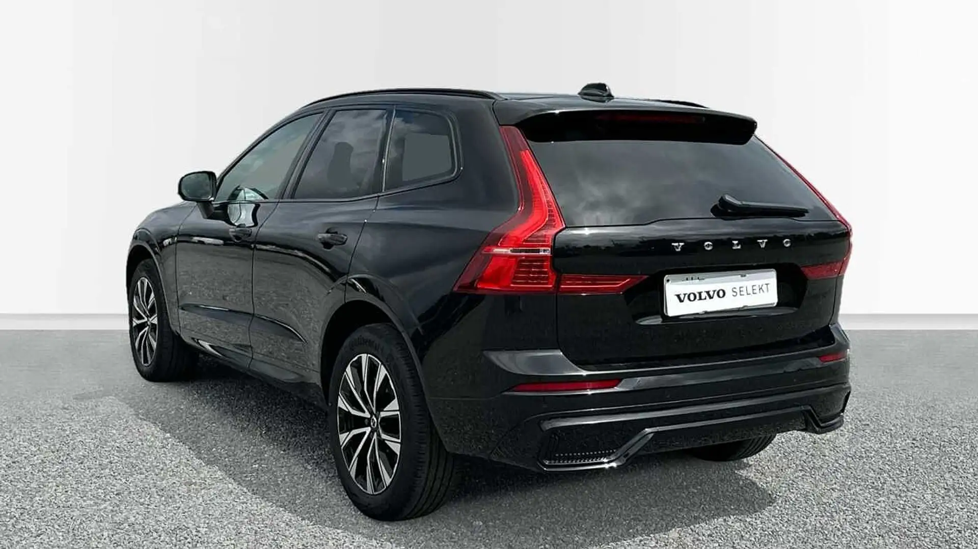 Volvo XC60 II B4 Mild-Hybrid Plus Dark Nero - 2