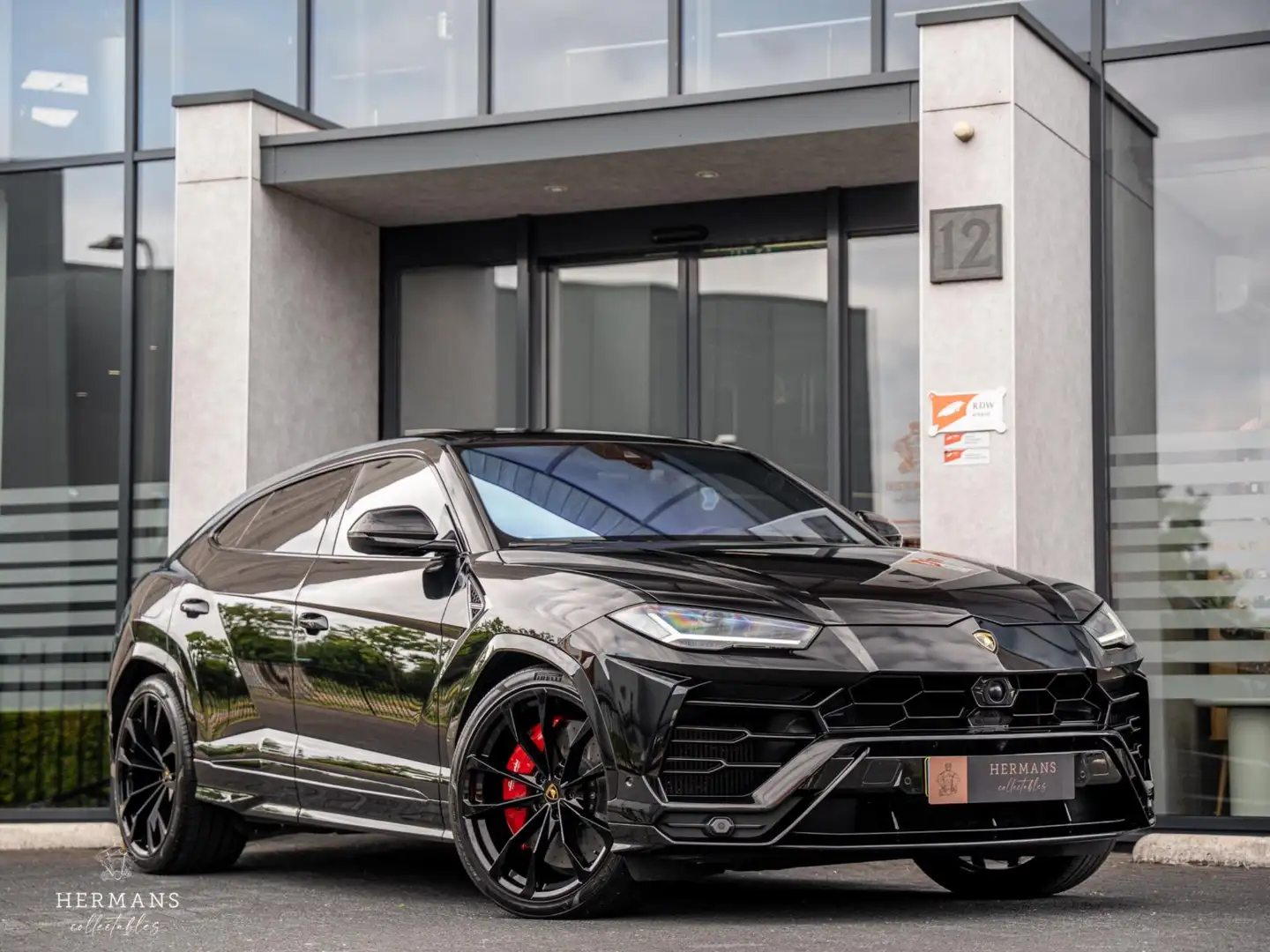 Lamborghini Urus 4.0 V8 / 1st Owner / Carbon / B&O 3D / Massage / P Zwart - 1