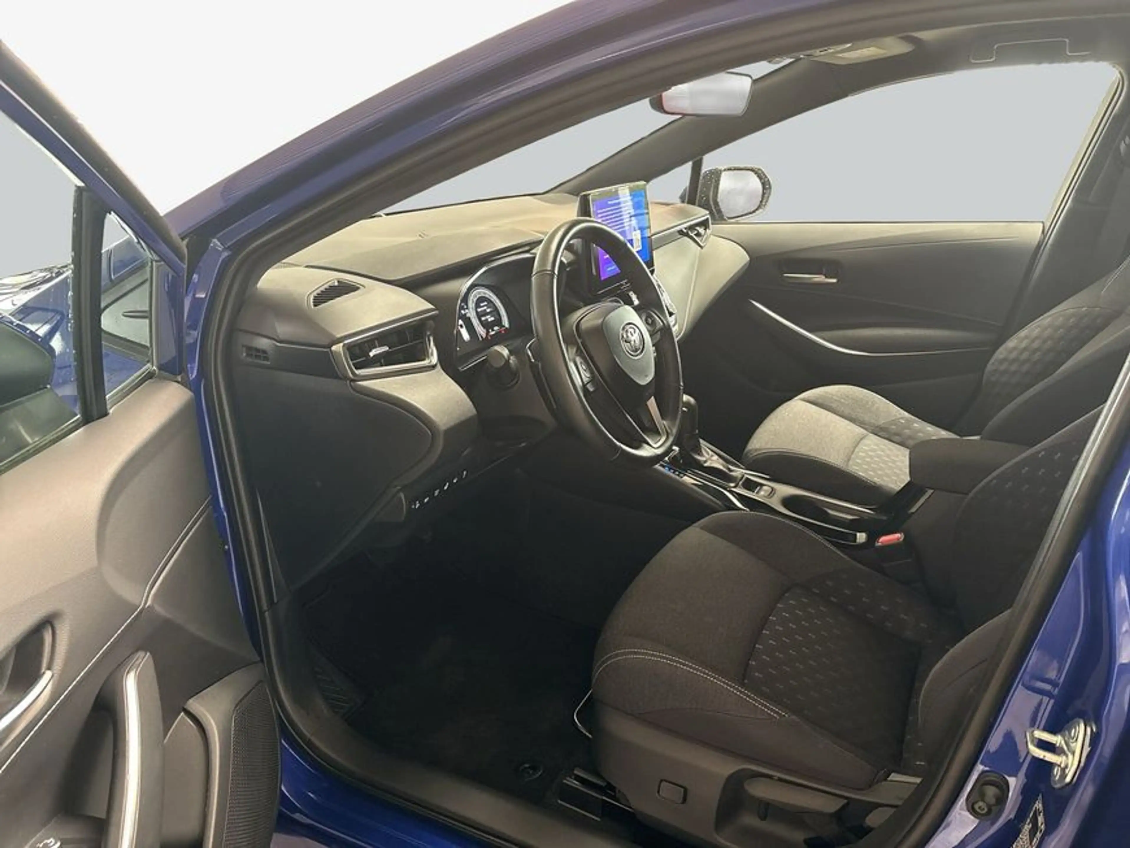 Toyota Corolla 2.0 Hybrid Touring Sports Business Edition — photo 9