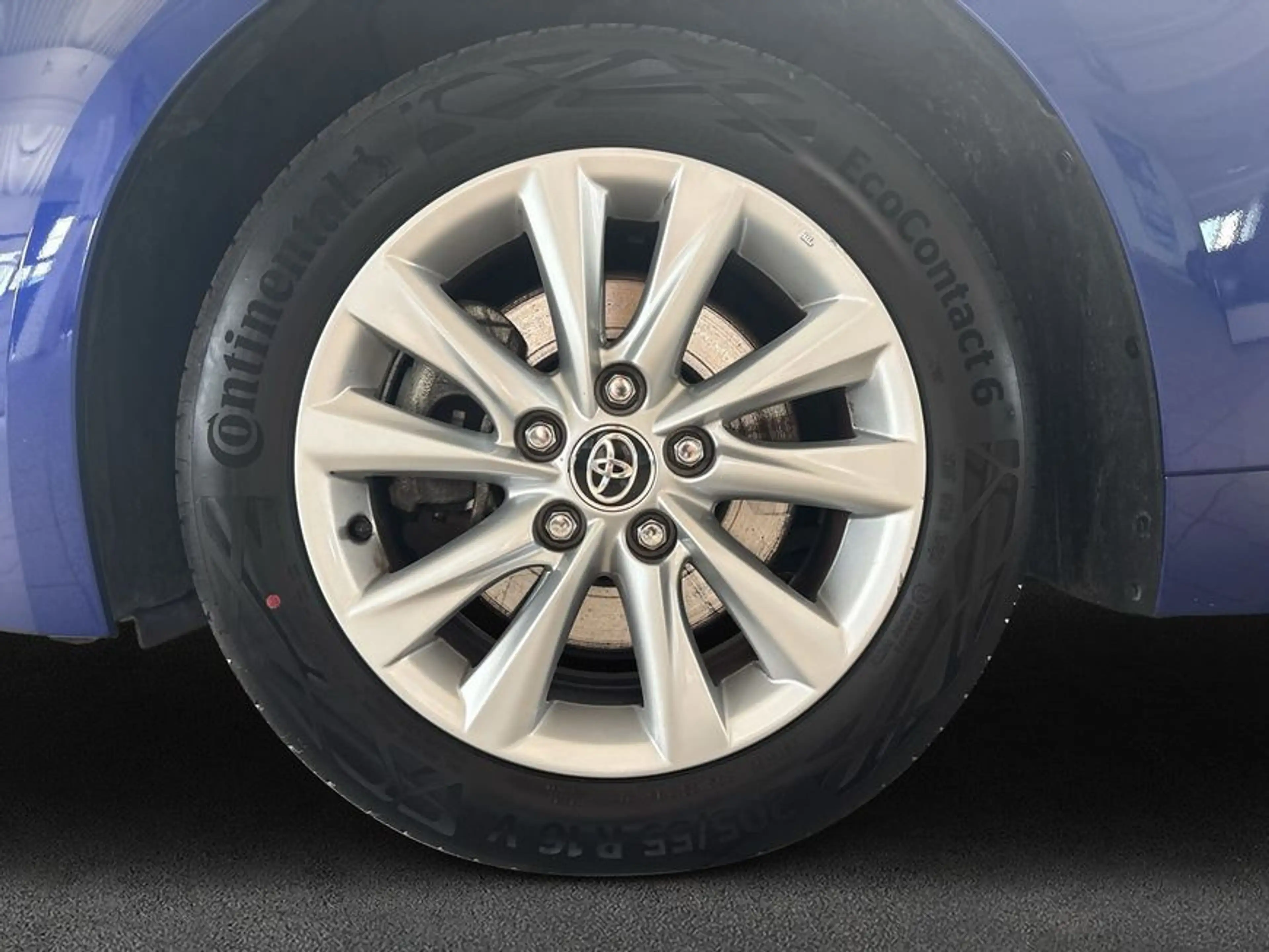 Toyota Corolla 2.0 Hybrid Touring Sports Business Edition — photo 7