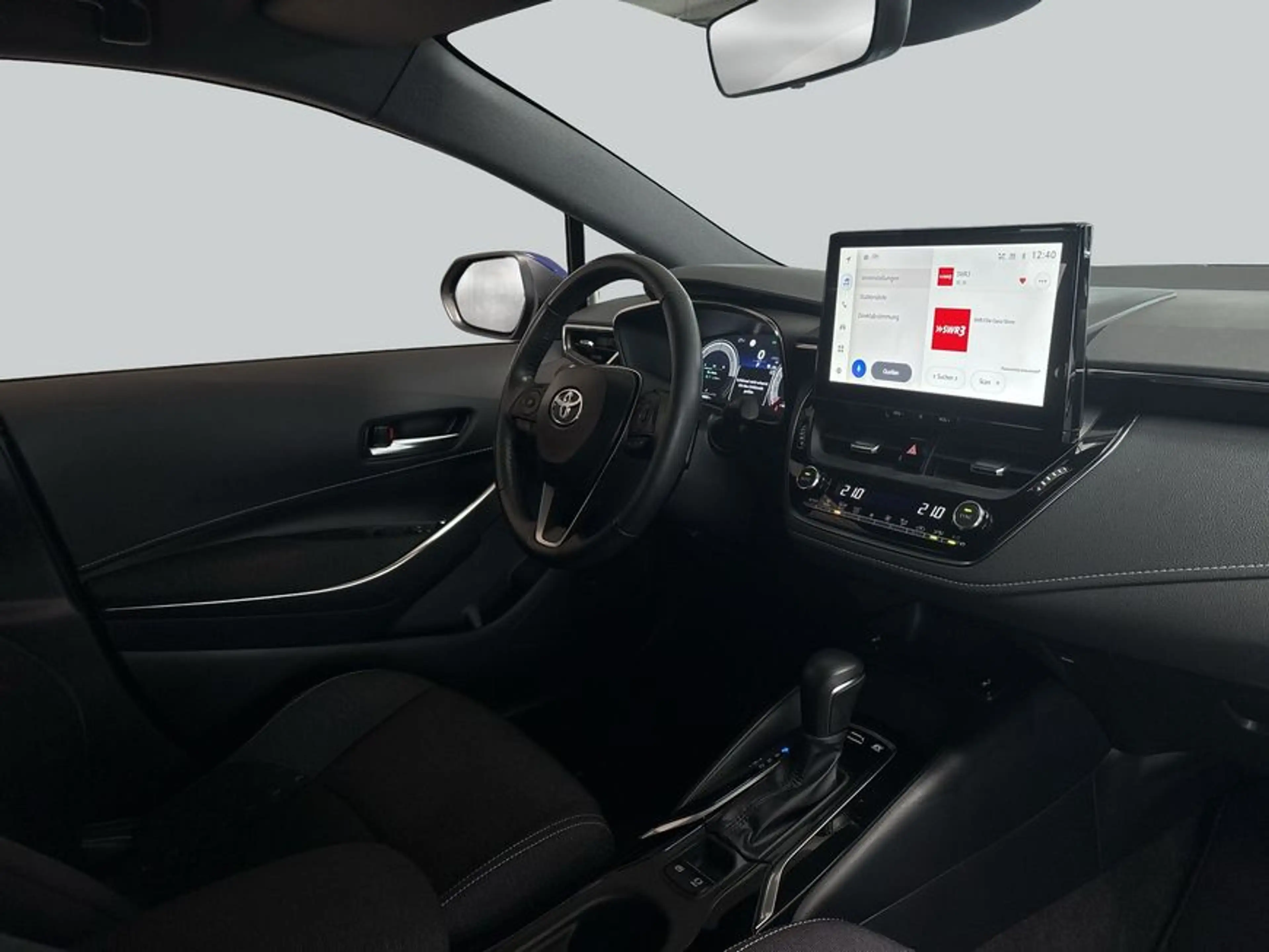 Toyota Corolla 2.0 Hybrid Touring Sports Business Edition — photo 15