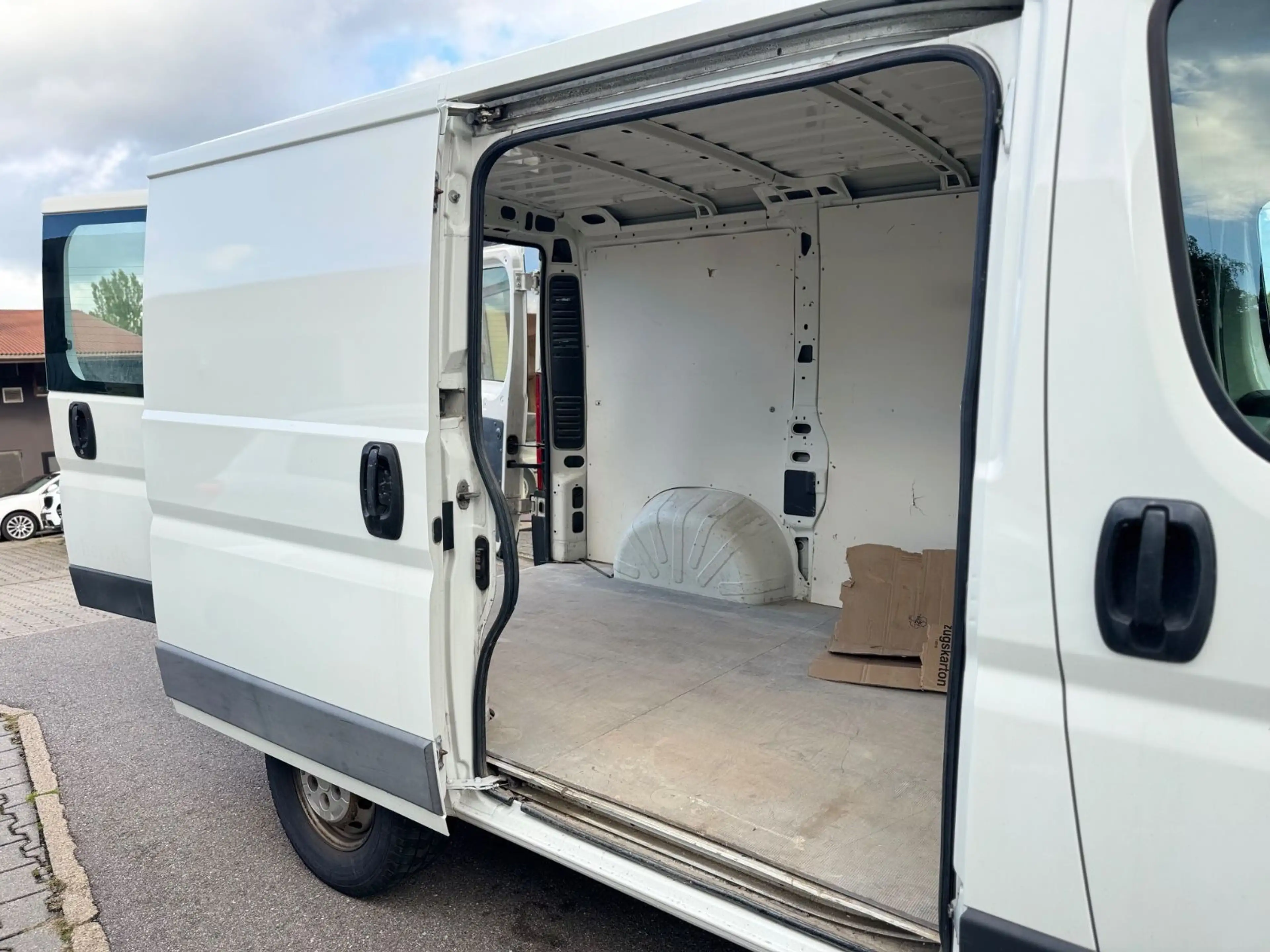 Fiat Ducato Kasten 28 100 250L — photo 11