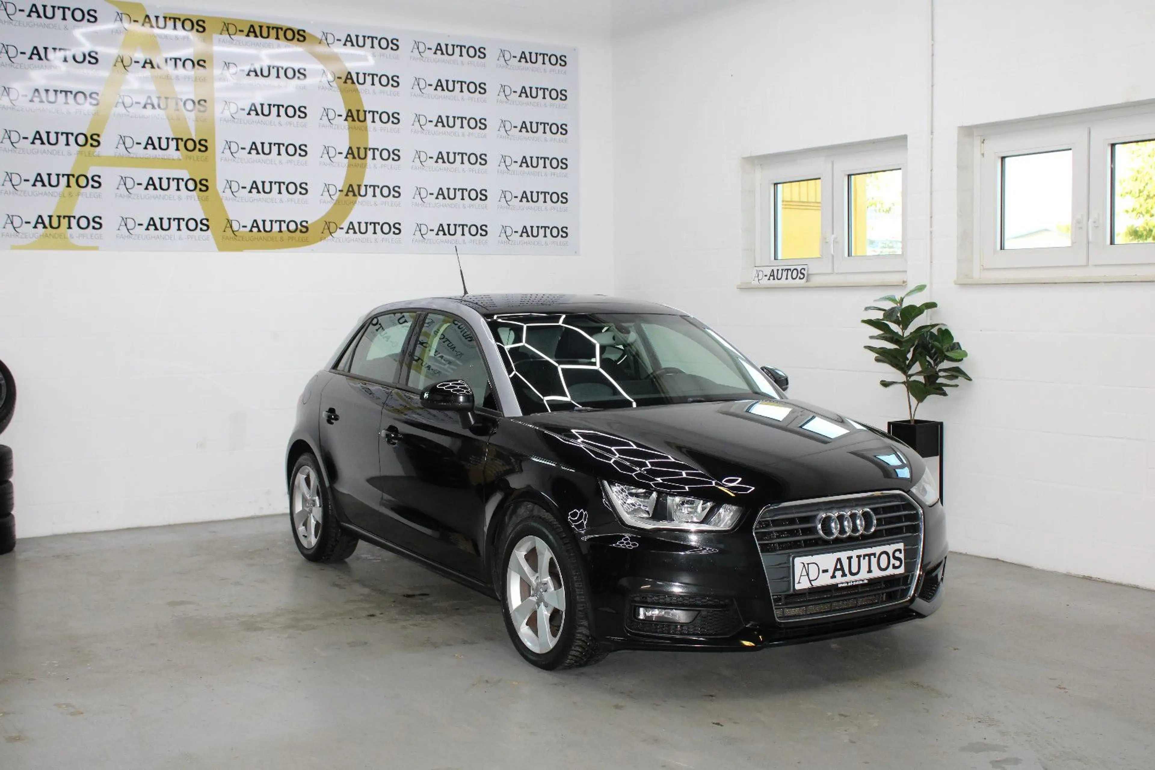 Audi A1 Sportback sport+SHZ+PDC+LEDER+4-TÜRIG+PANO+ — photo 3