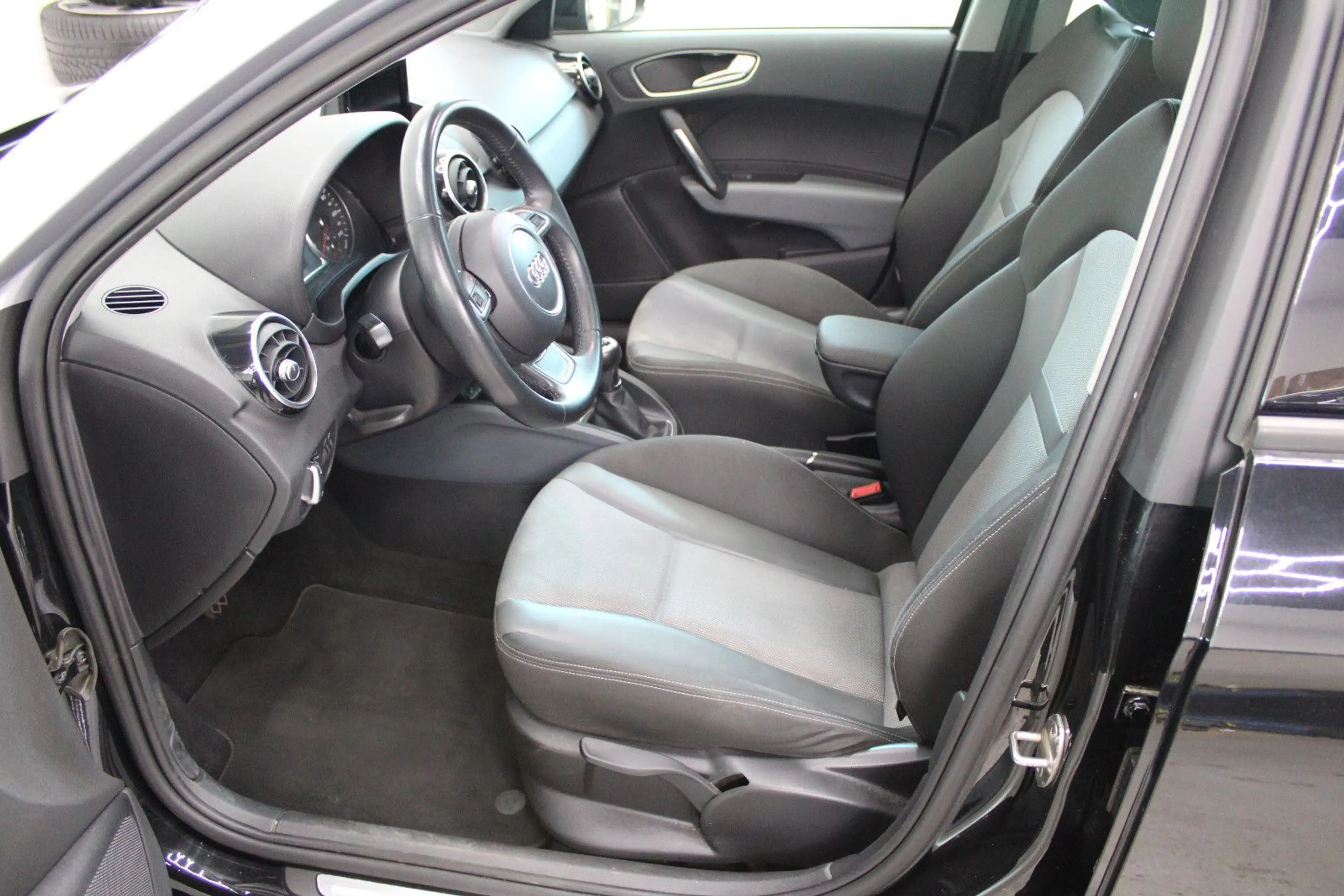 Audi A1 Sportback sport+SHZ+PDC+LEDER+4-TÜRIG+PANO+ — photo 12