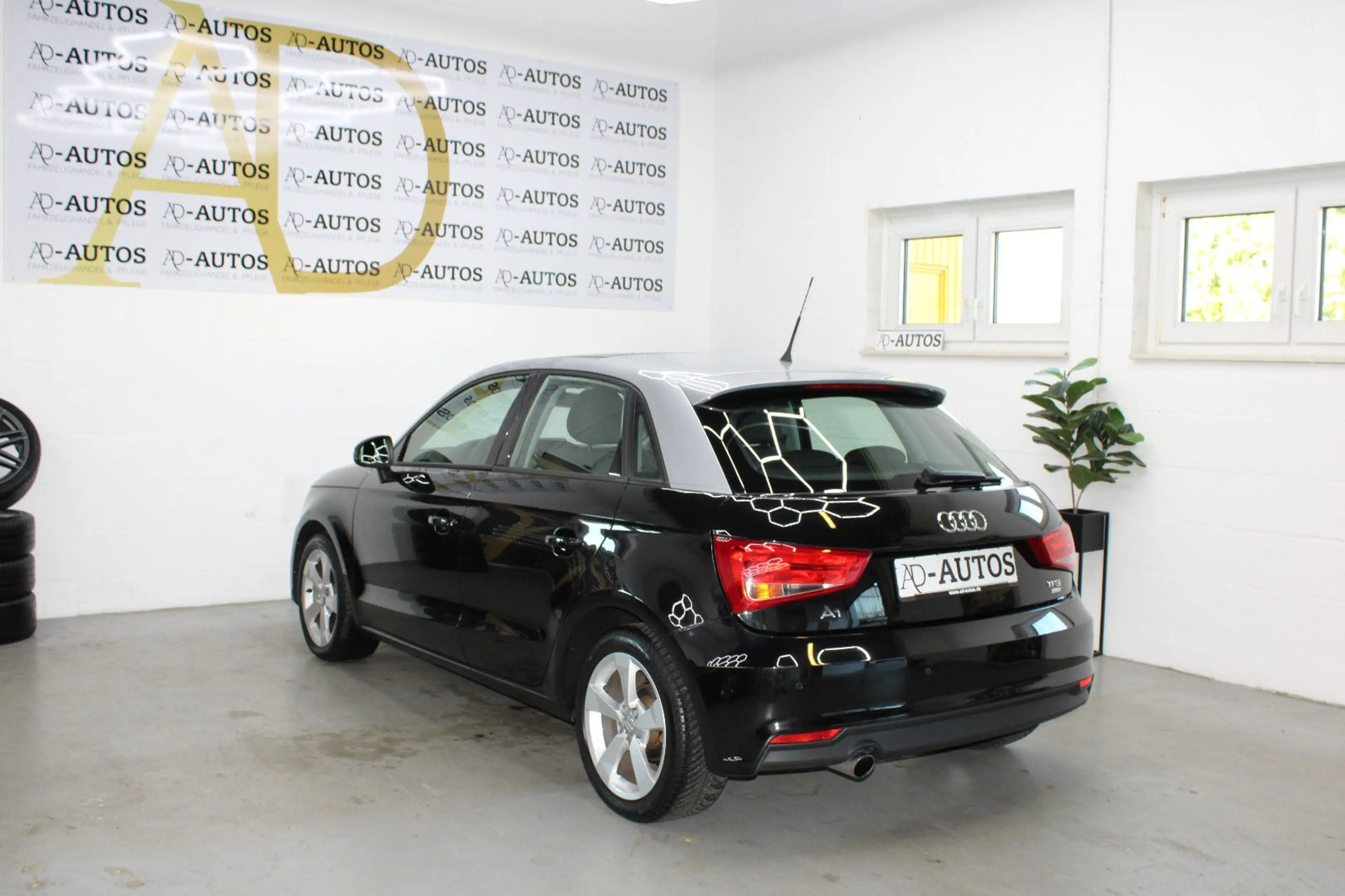 Audi A1 Sportback sport+SHZ+PDC+LEDER+4-TÜRIG+PANO+ — photo 6