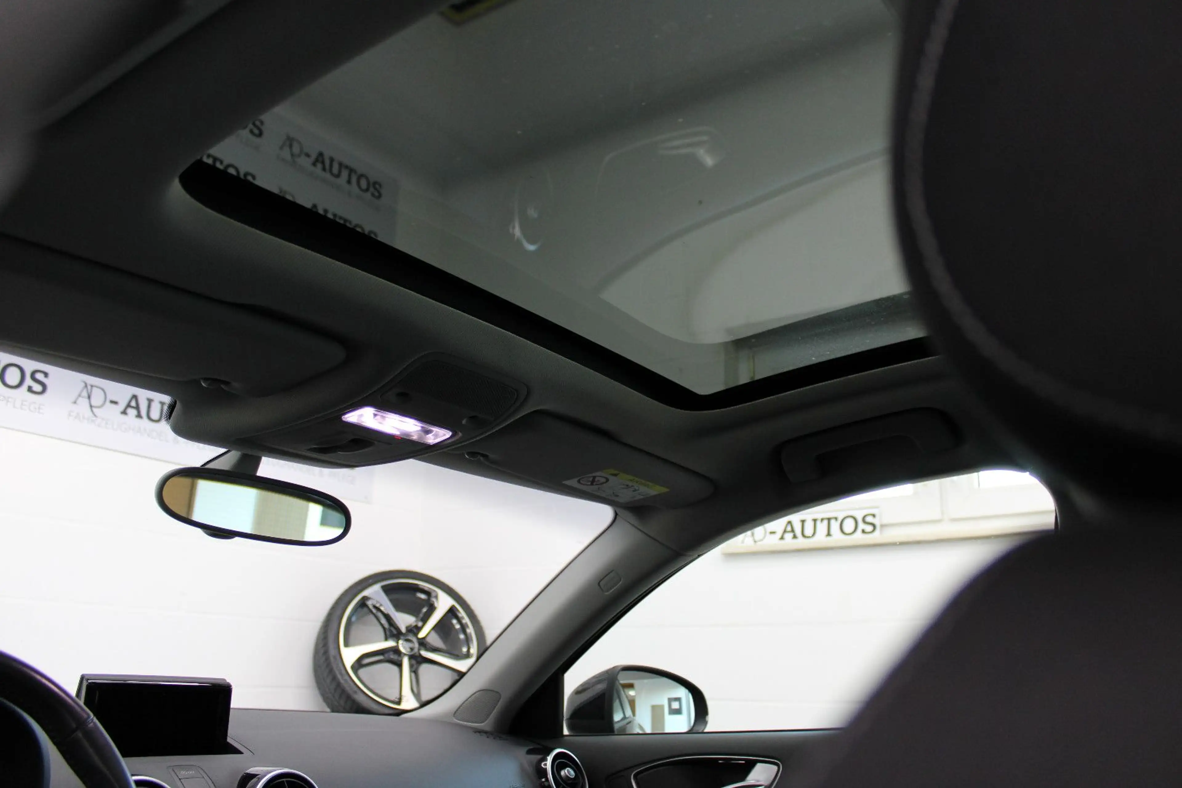 Audi A1 Sportback sport+SHZ+PDC+LEDER+4-TÜRIG+PANO+ — photo 15