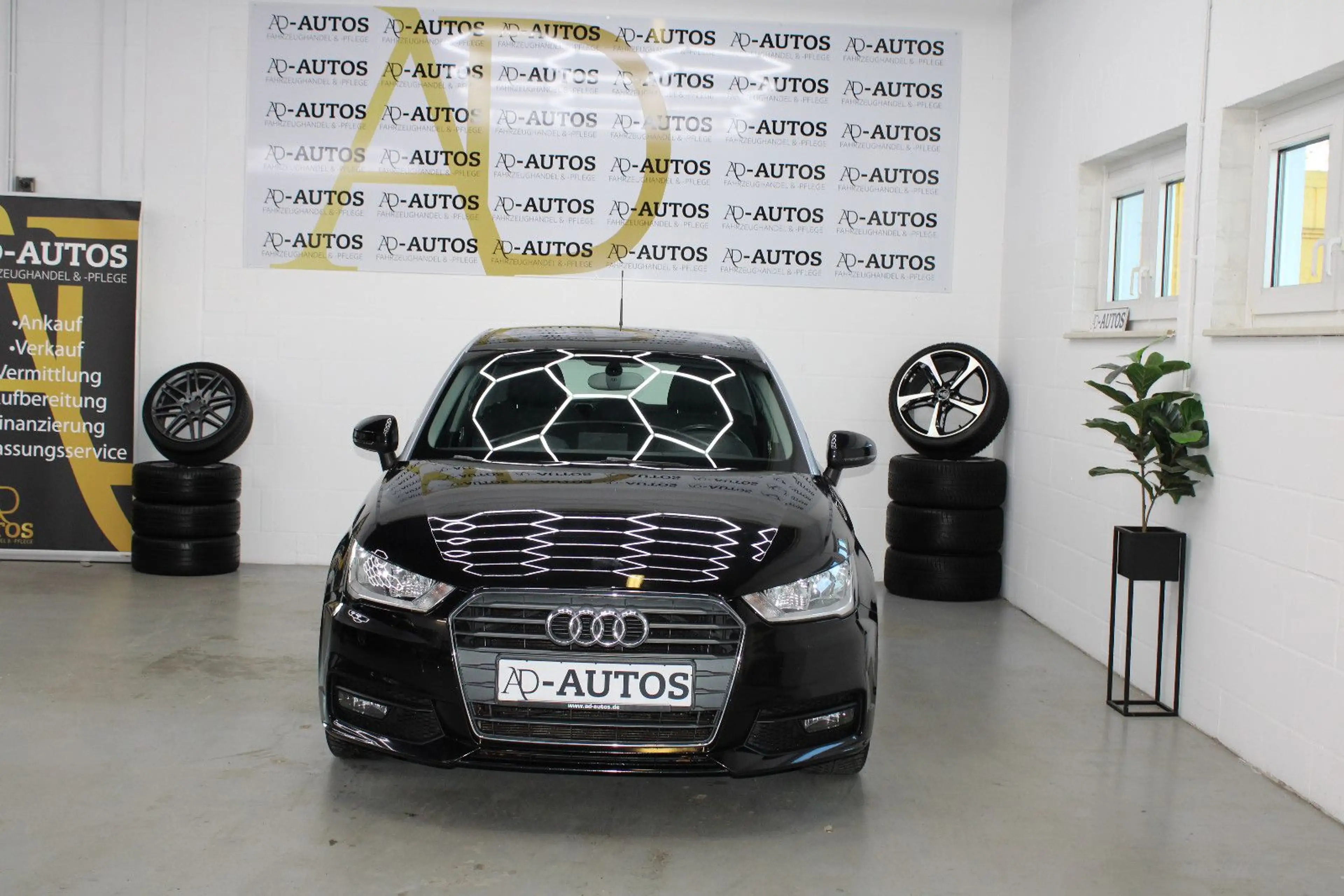 Audi A1 Sportback sport+SHZ+PDC+LEDER+4-TÜRIG+PANO+ — photo 2