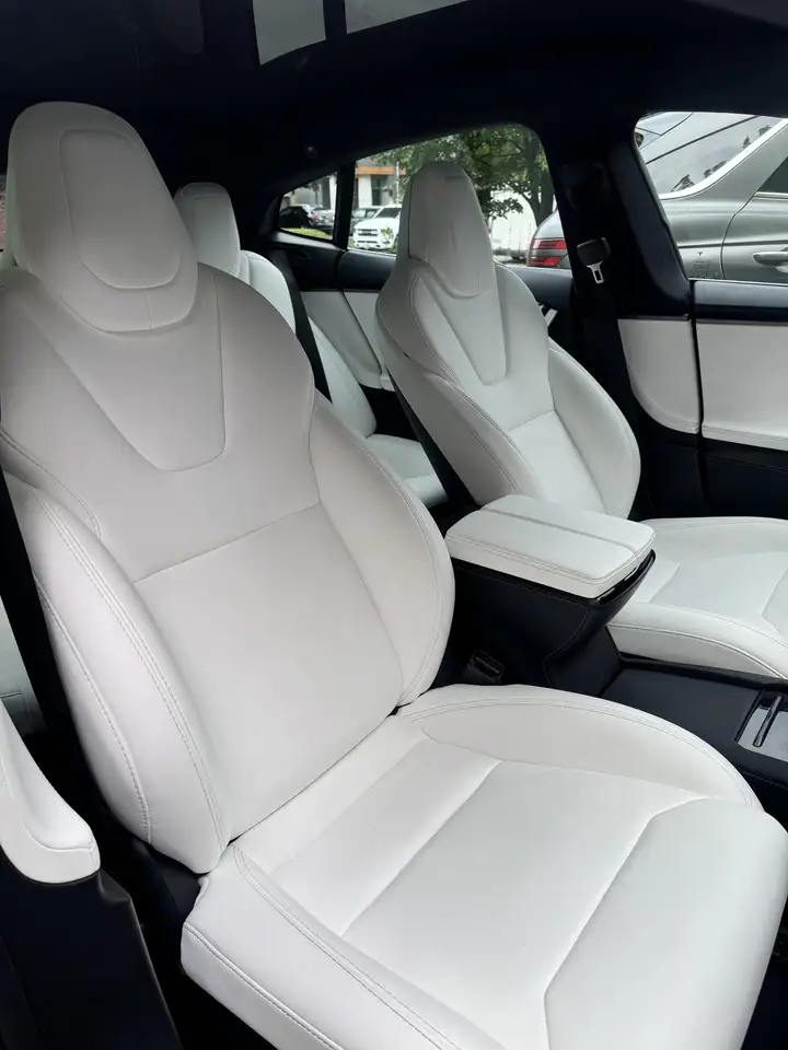 Tesla Model S снимка Tesla Model S