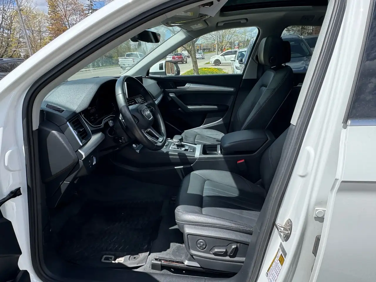 Audi Q5 снимка Audi Q5