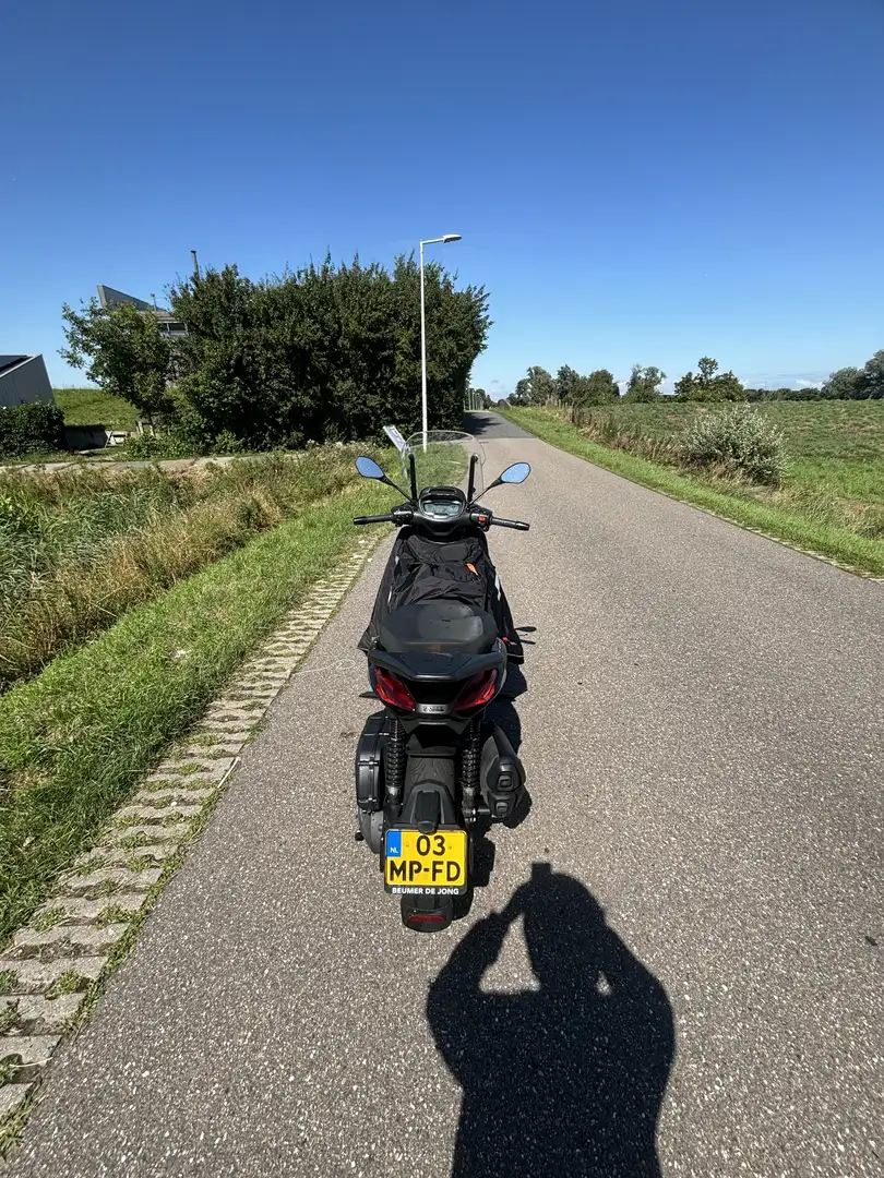 Piaggio Beverly 400 - 2