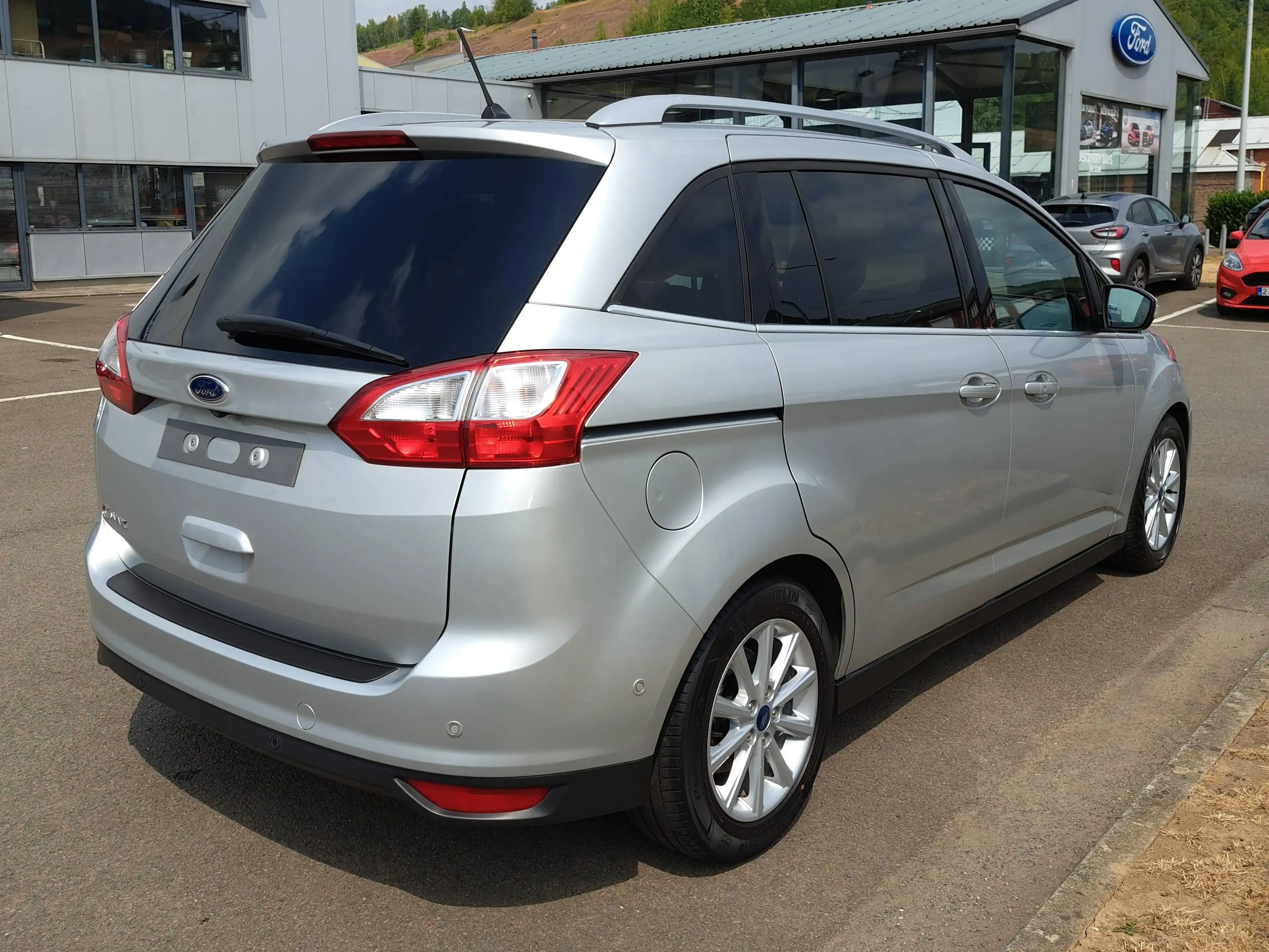 Ford Grand C-Max Grand C-Max 1.0 EcoBoost Titanium (EU6.2) — photo 5