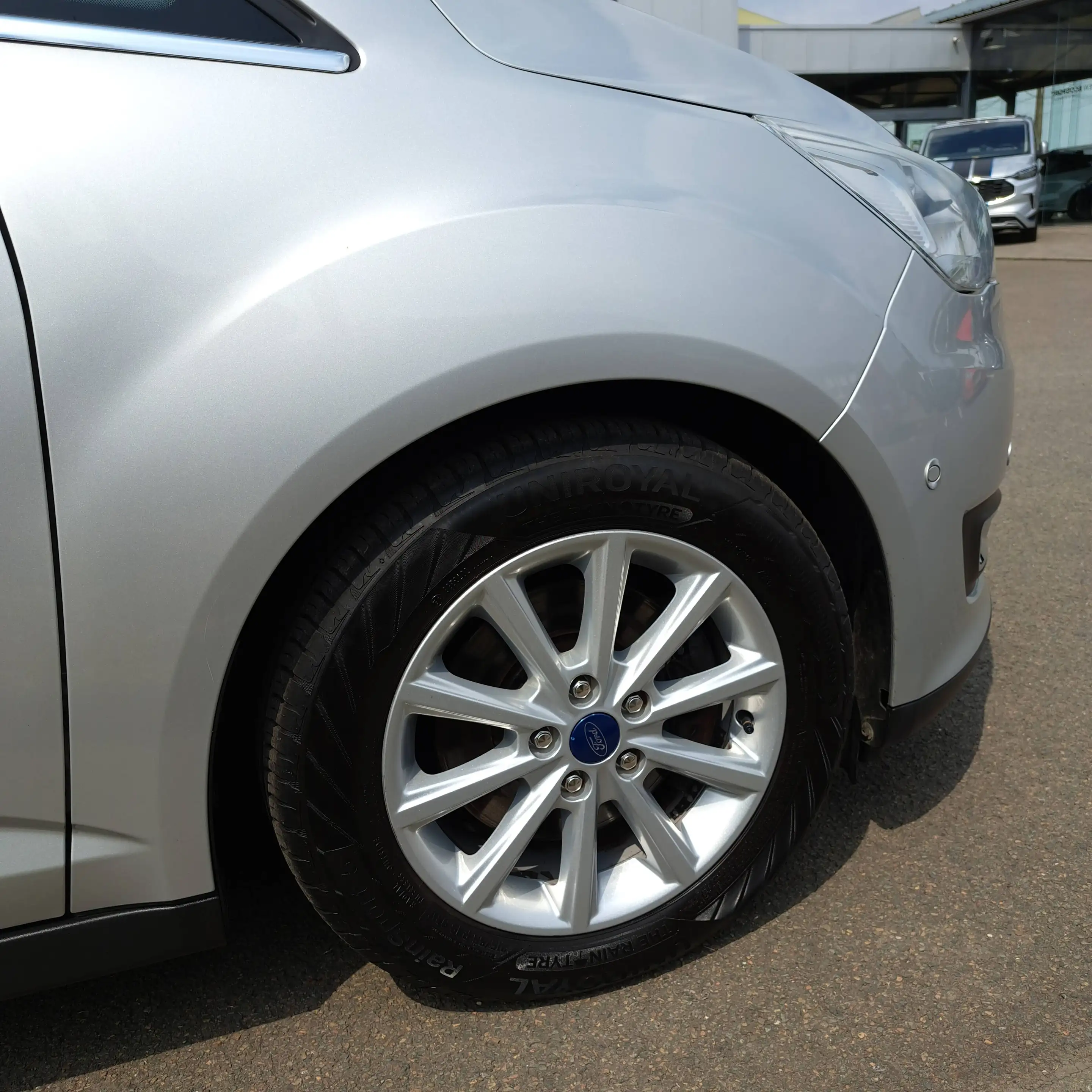 Ford Grand C-Max Grand C-Max 1.0 EcoBoost Titanium (EU6.2) — photo 4