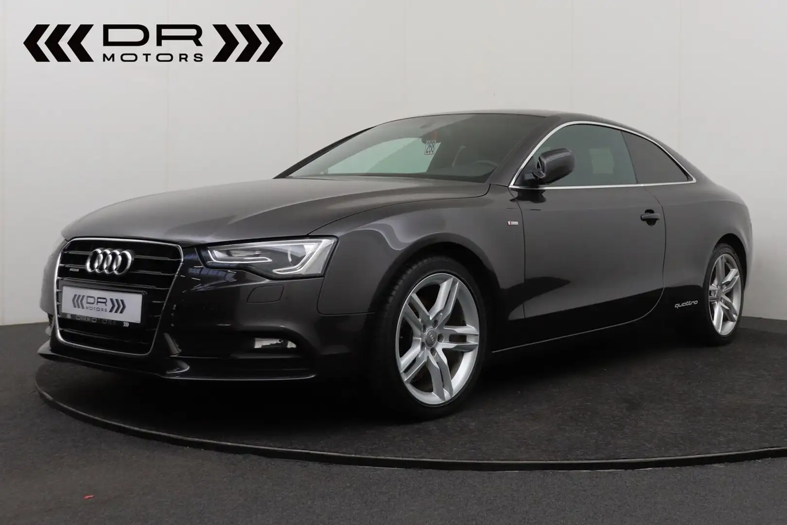 Audi A5 COUPE - S LINE - LEDER - NAVI - TREKHAAK Grau - 1