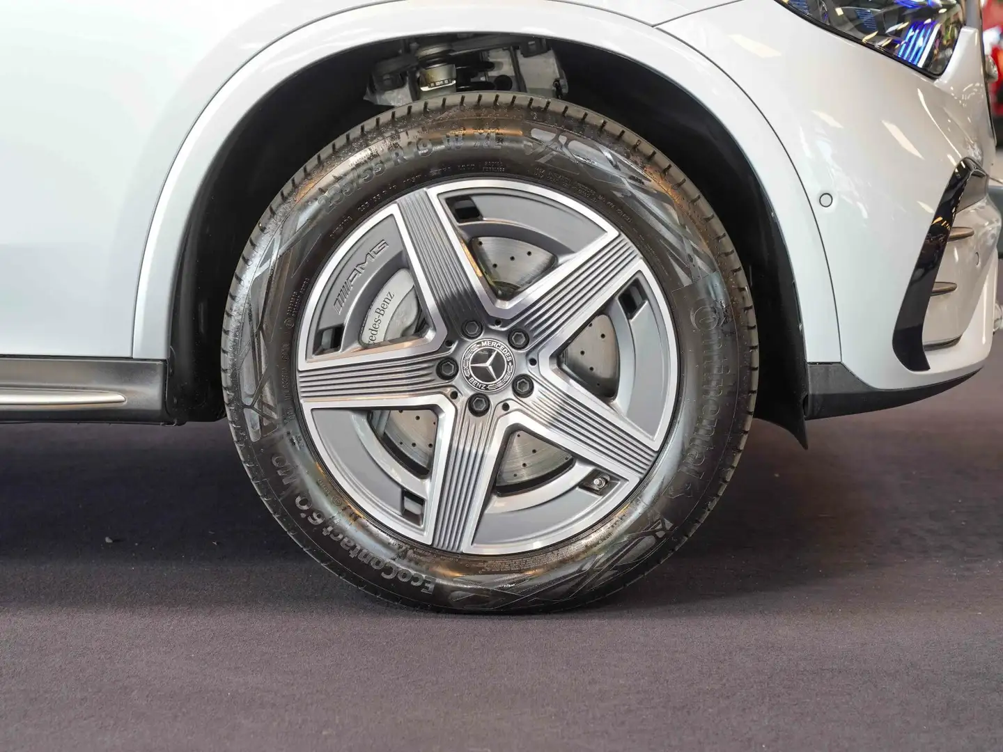 Mercedes-Benz GLC 300 GLC 300 de 4M AMG Line Fahrassistenz AHK KEYLESS Silber - 2